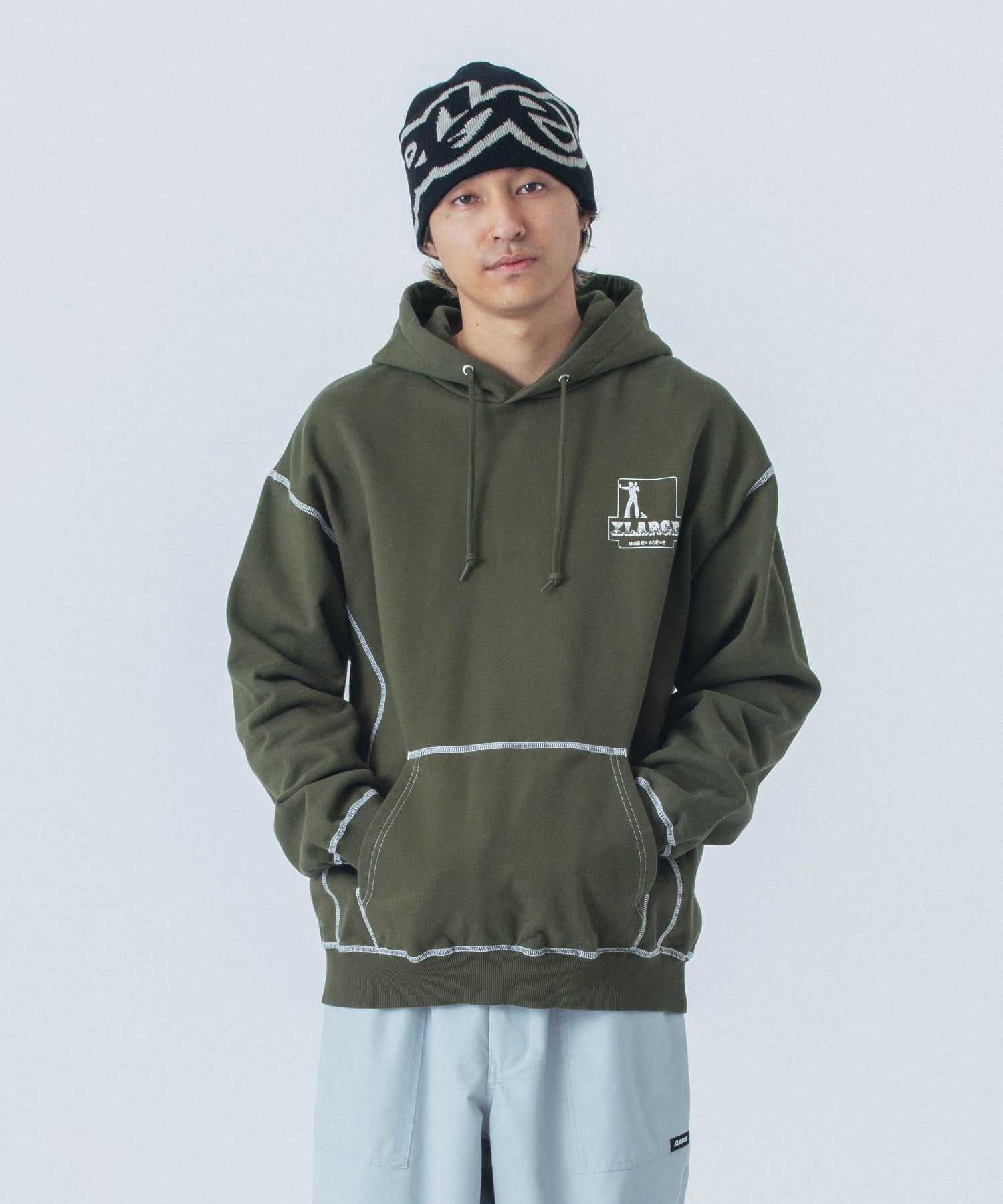 CONTRAST STITCH PULLOVER HOODED SWEATSHIRT