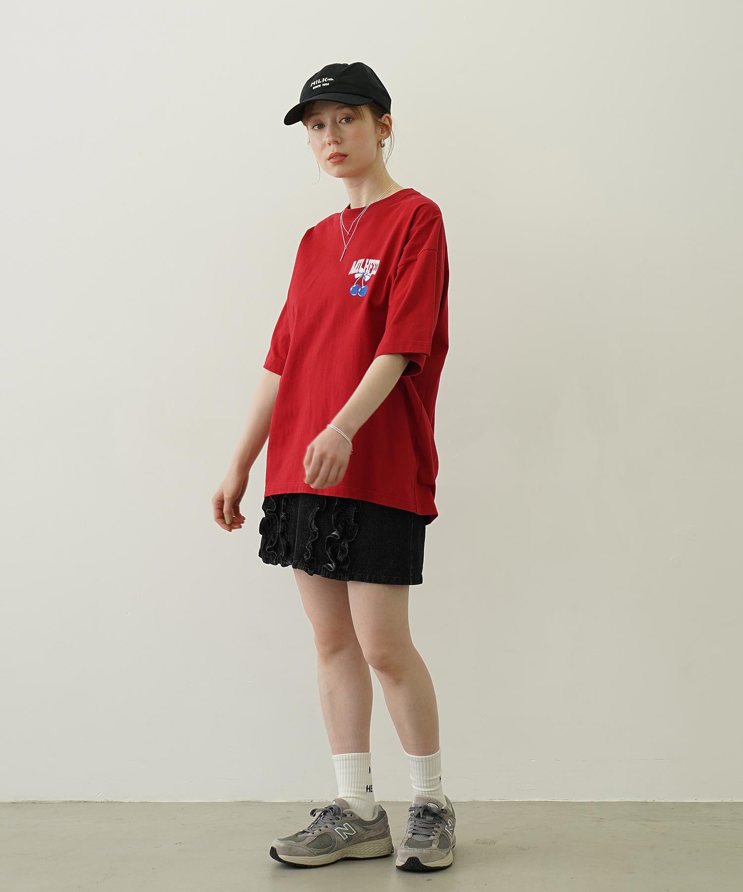 CHERRY AND RIBBON WIDE S/S TEE