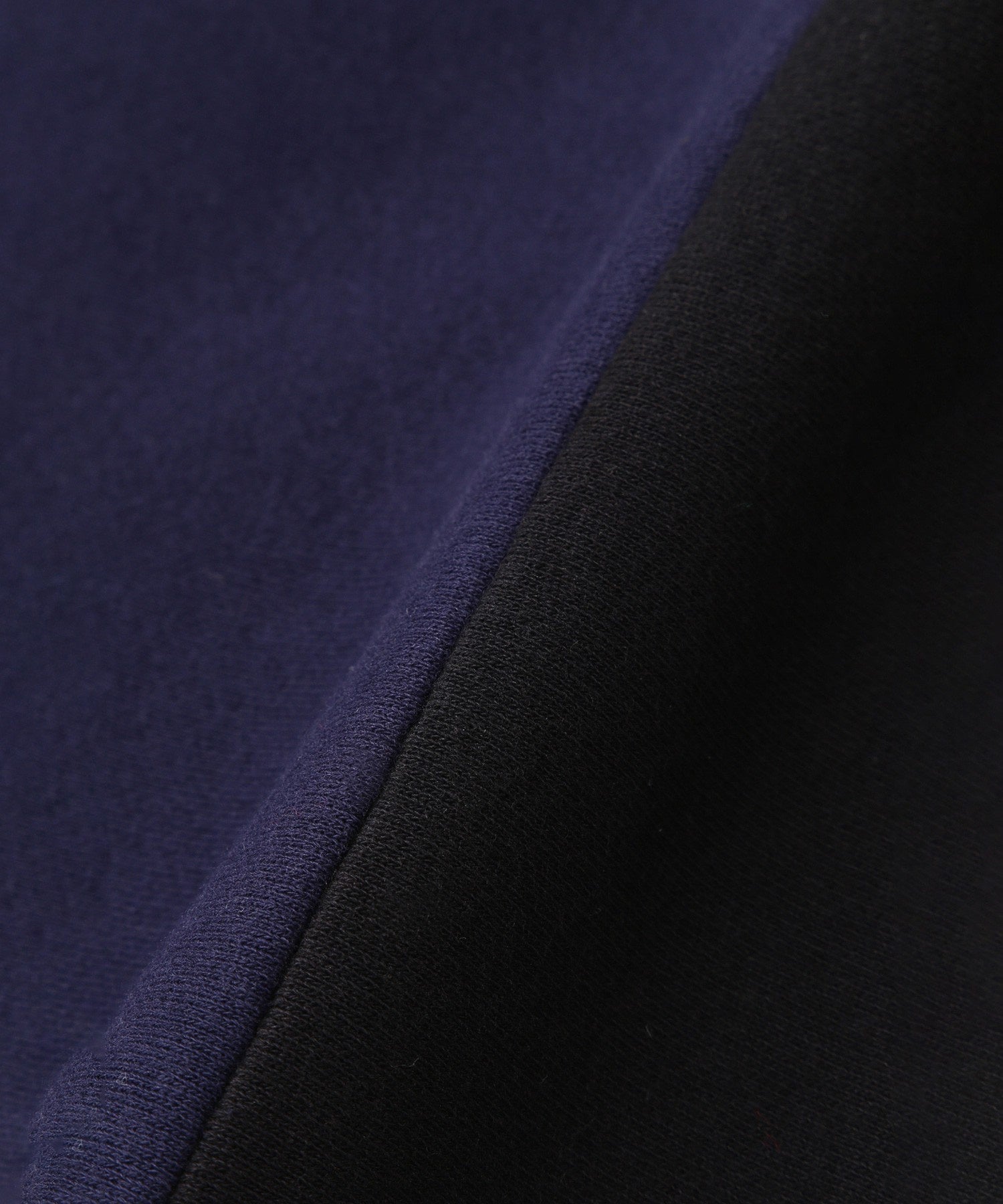 ヴィンテージロゴリメイクライクトップス