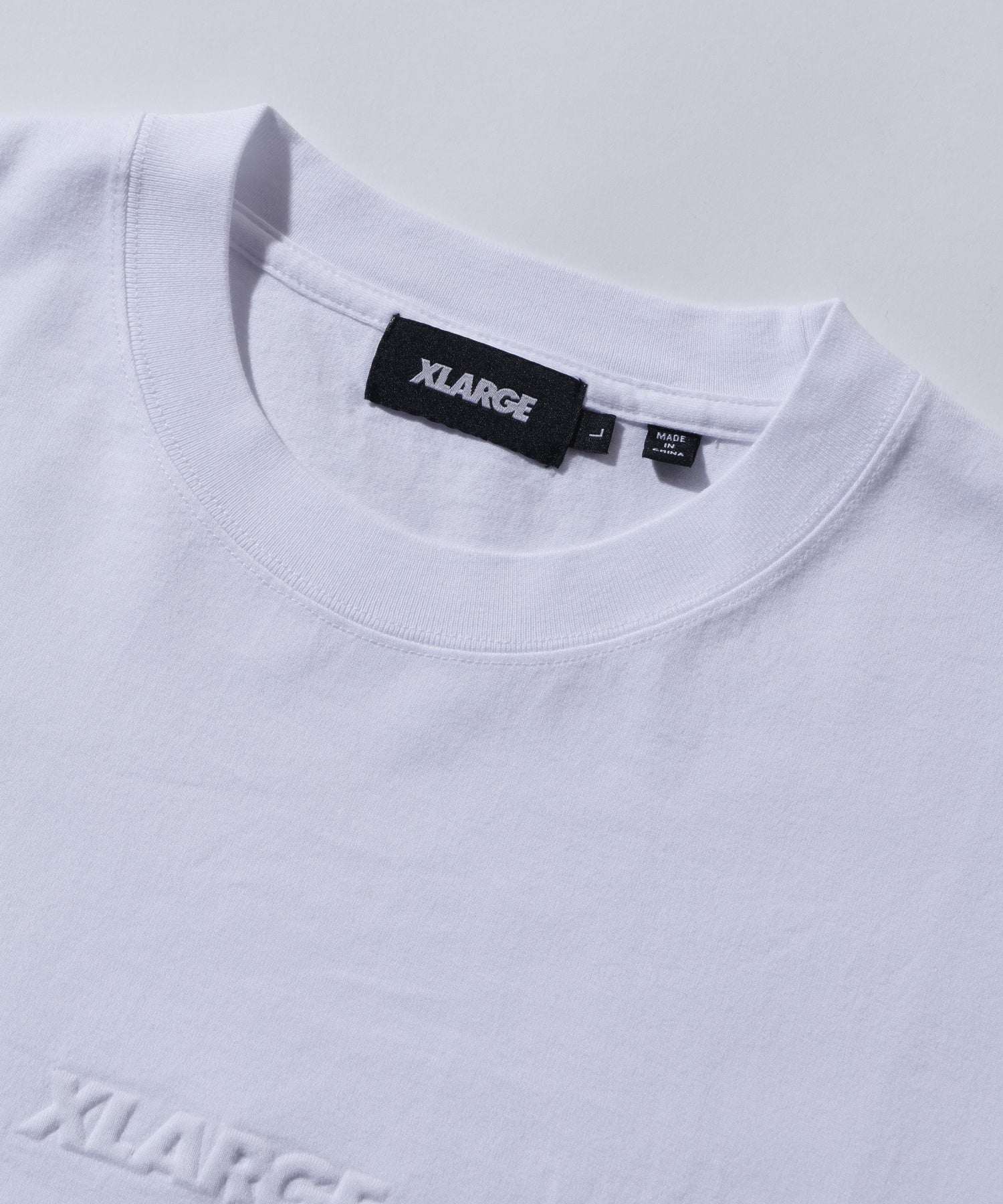 EMBOSSED STANDARD LOGO S/S TEE