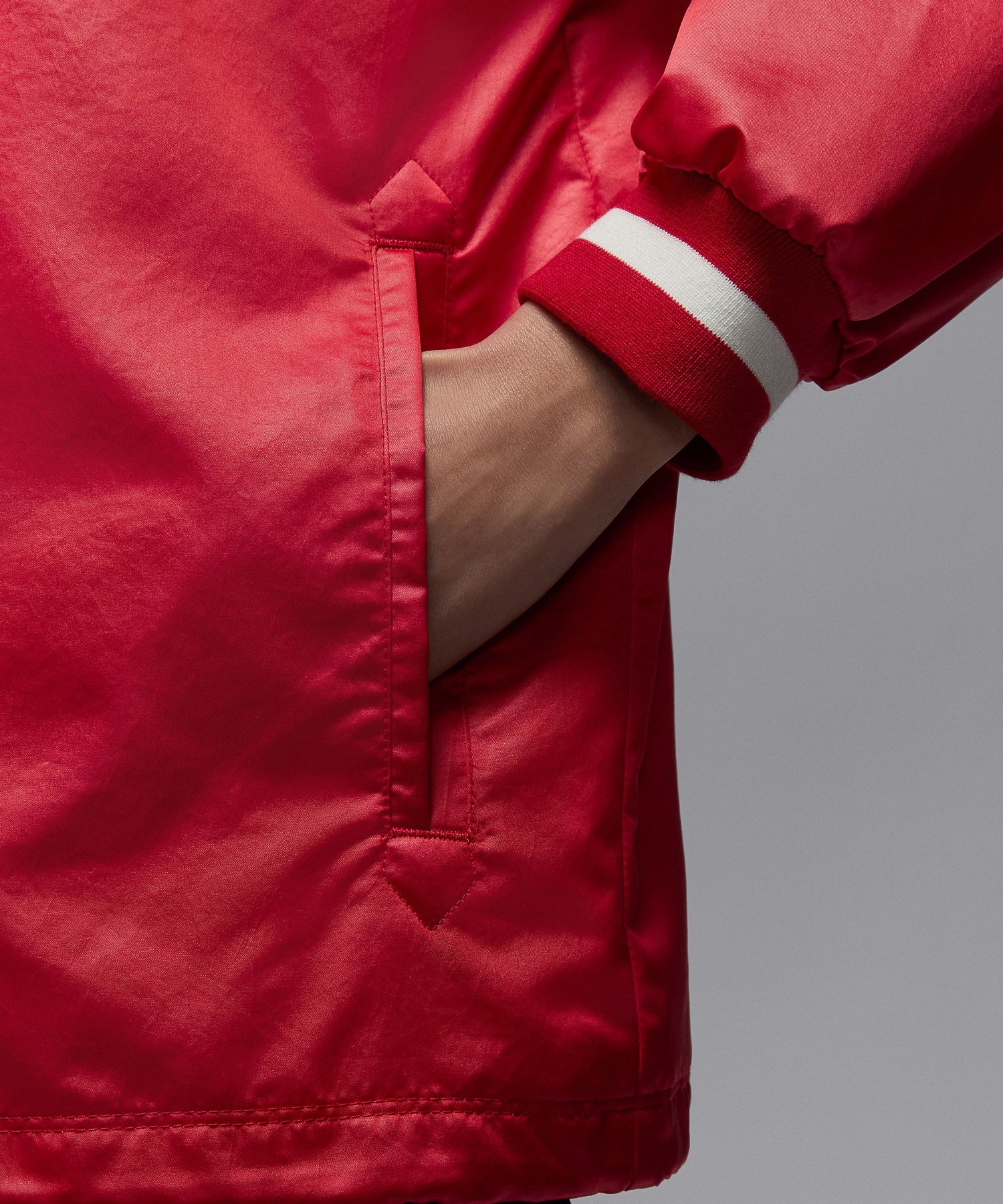 JORDAN BRAND/ジョーダンブランド/WMNS BRK COACH JKT LTWT HJ0088