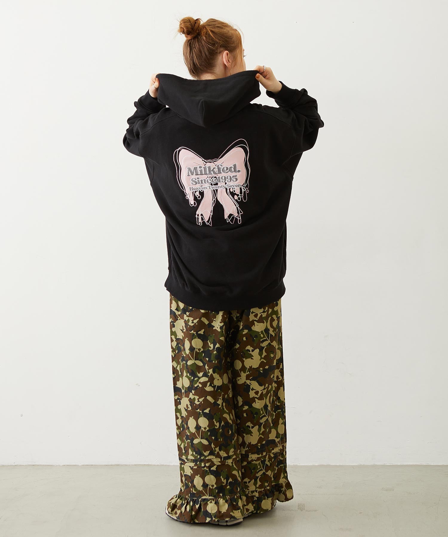 RIBBON EMBROIDERY SWEAT HOODIE
