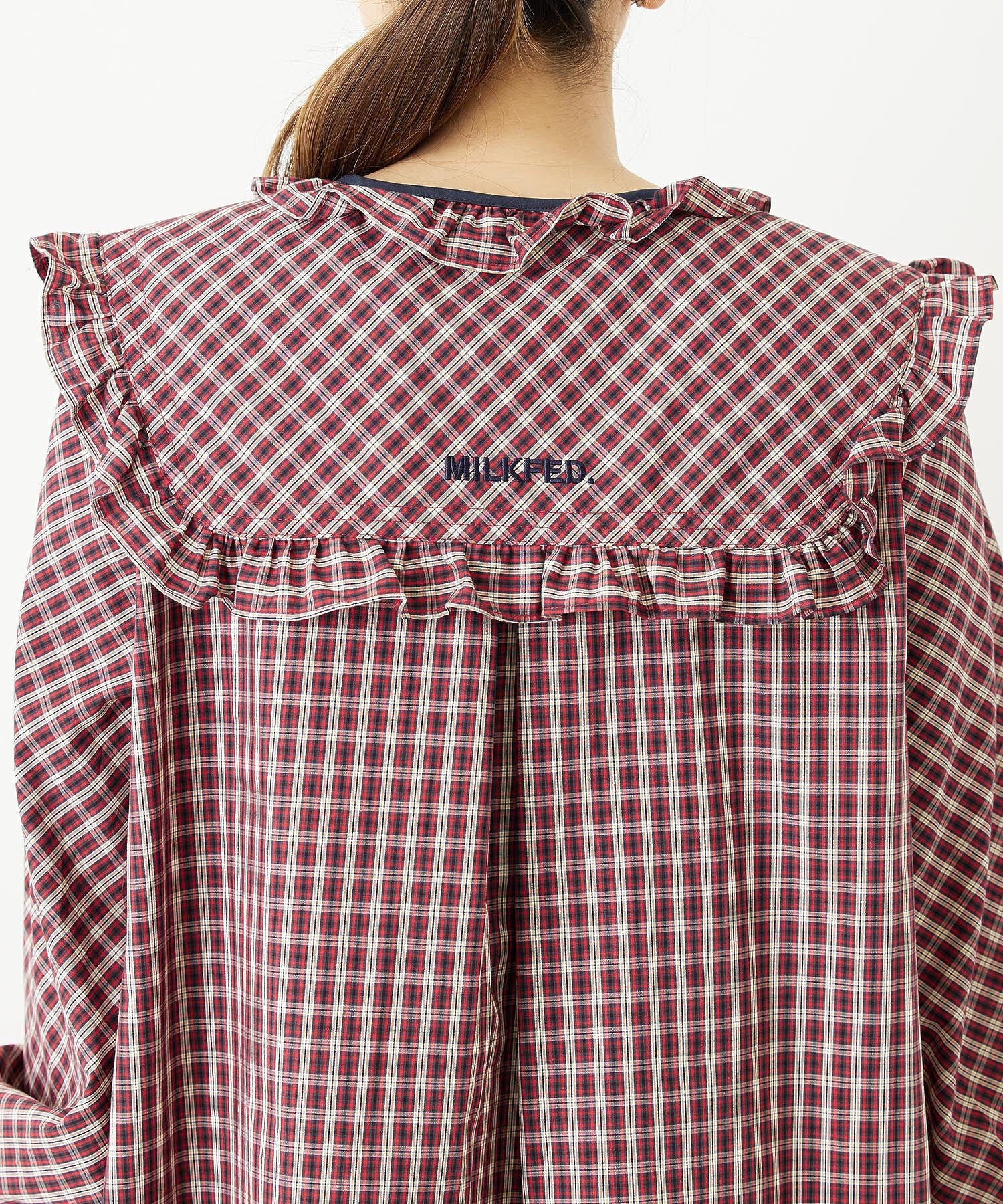 RUFFLE BIG COLLAR PLAID BLOUSE MILKFED.