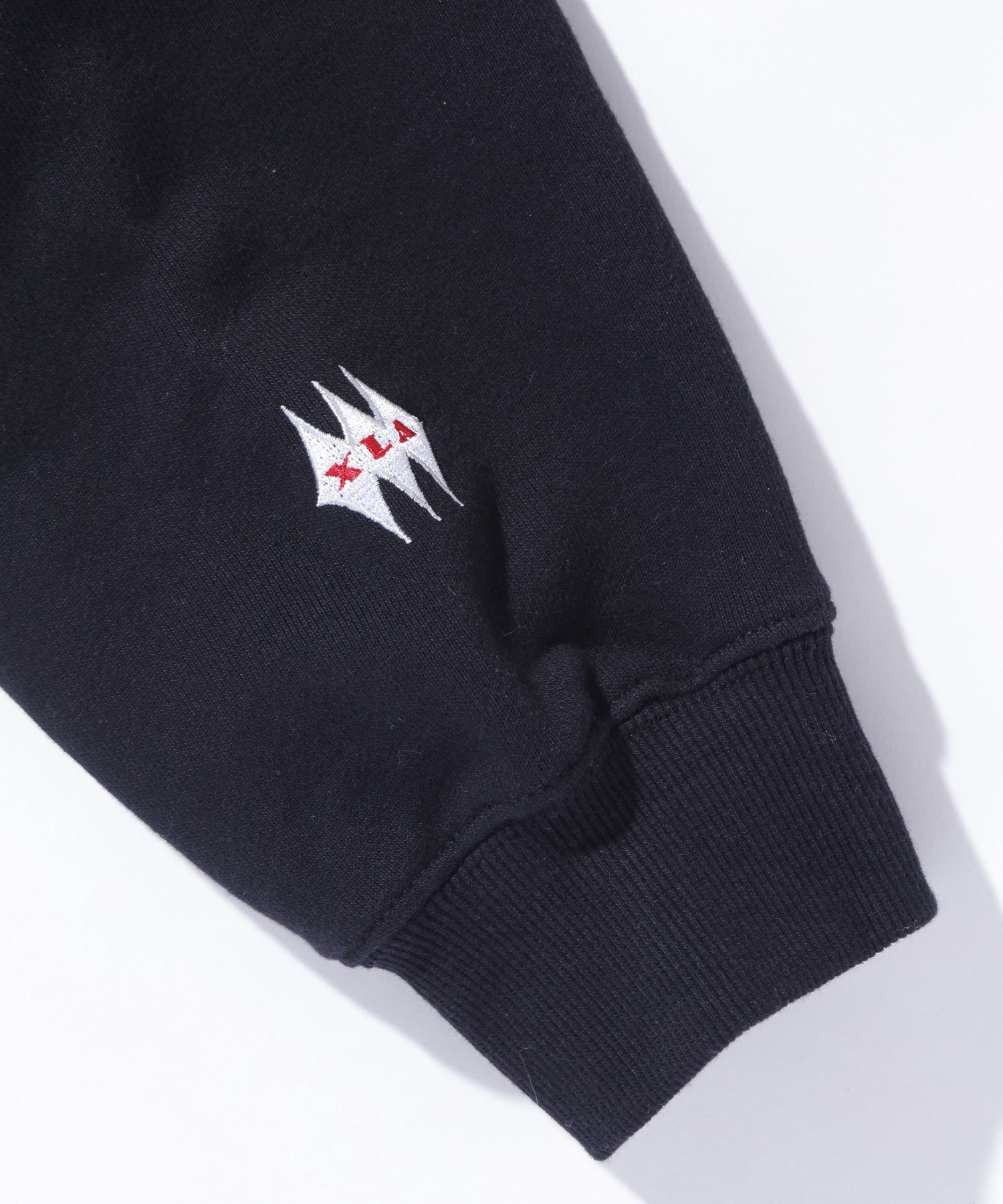 XLARGE×AFTERMATH PULLOVER HOODED SWEATSHIRT