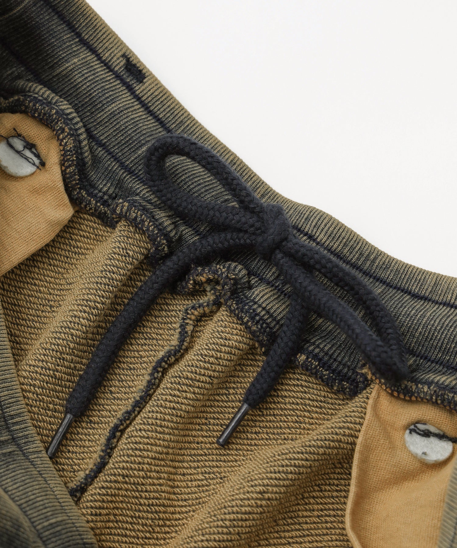 OVERDYED NUMBER PATCH CARGO SWEATPANTS