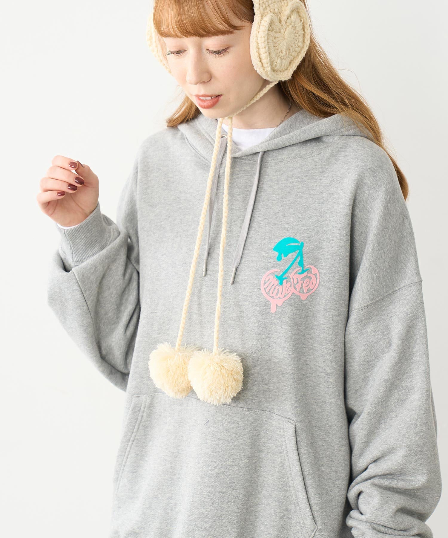 MELTY CHERRY SWEAT HOODIE