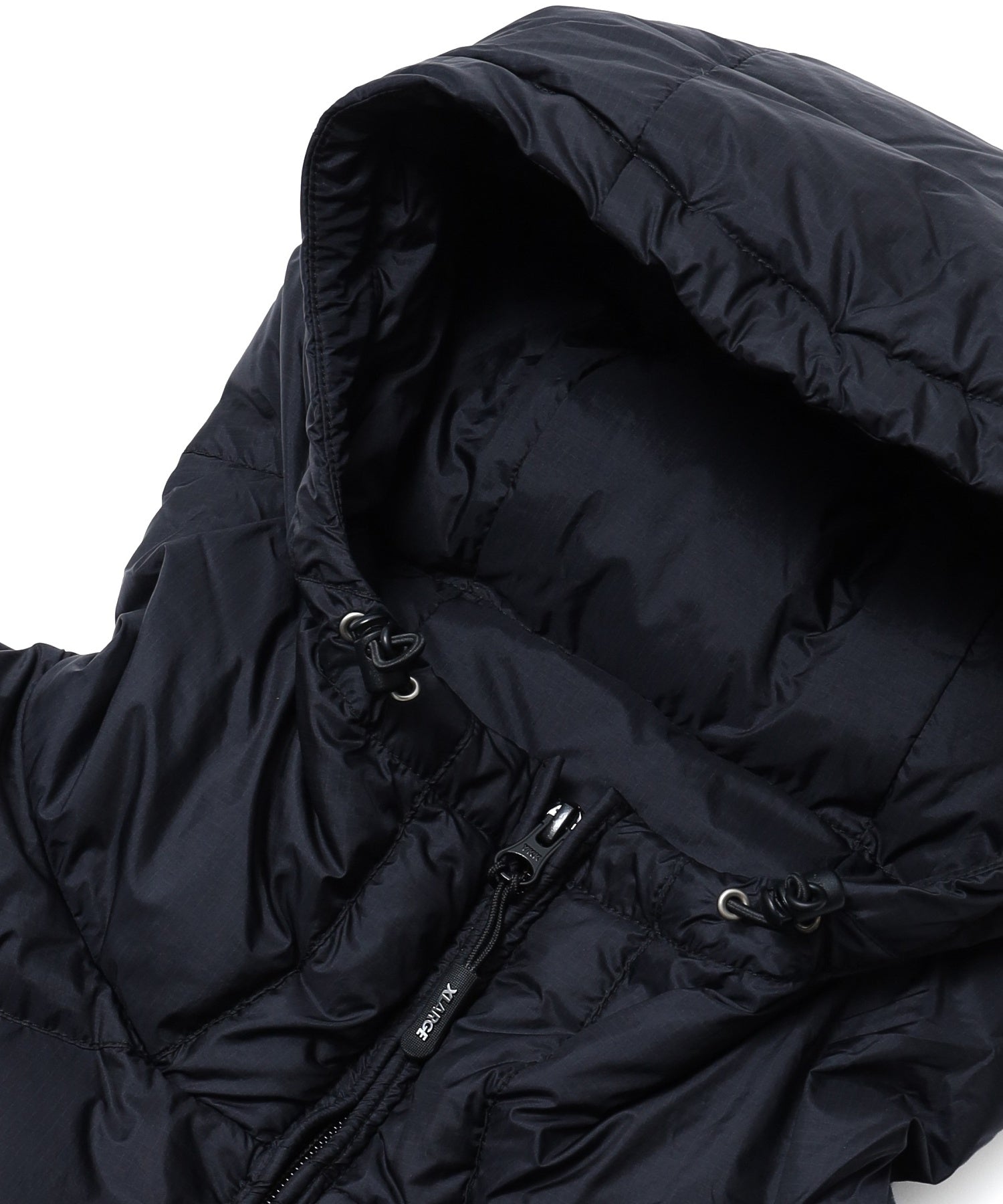 RIPSTOP HOODED DOWN JACKET