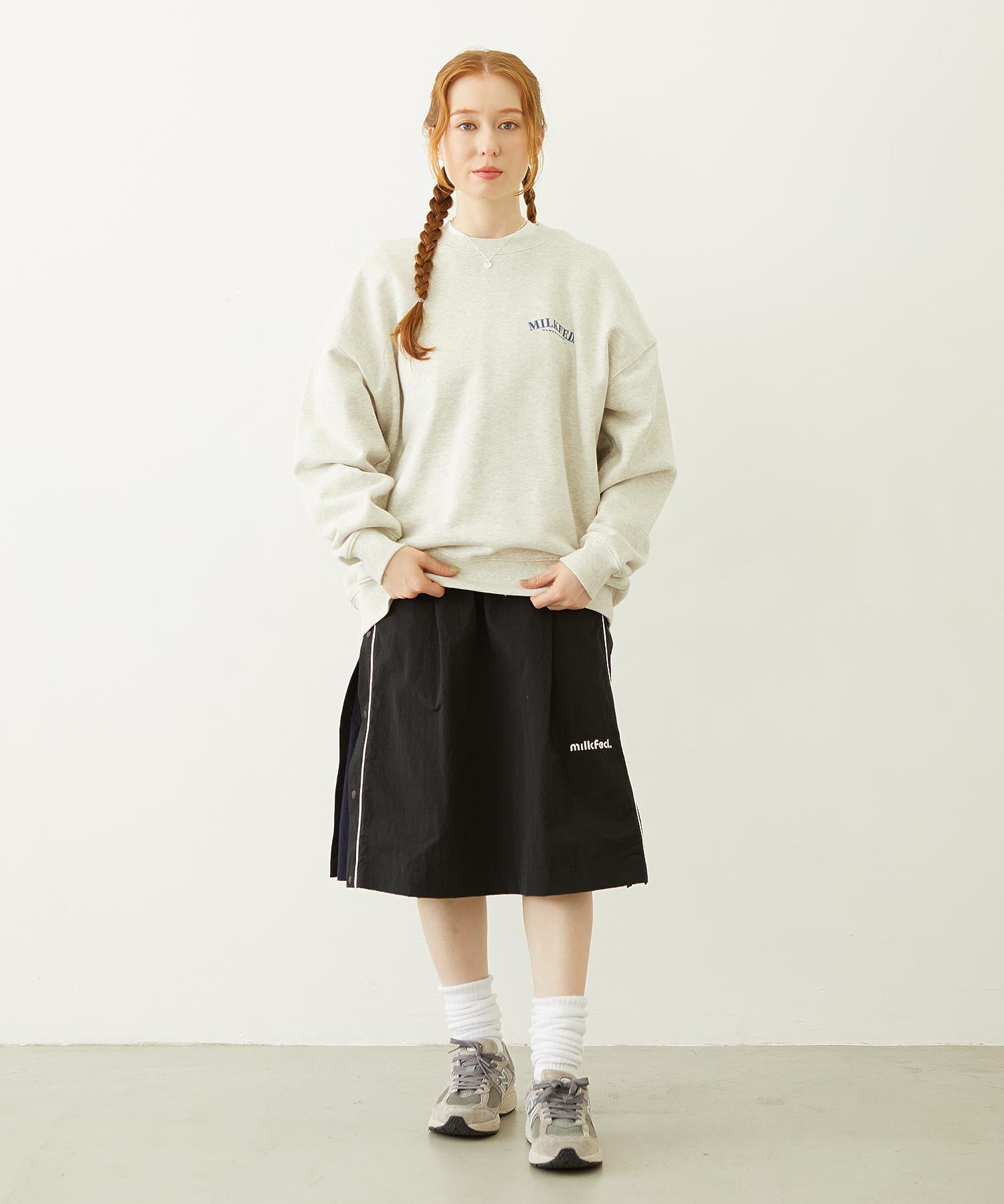 STARS AND LOGO WIDE CREW SWEAT