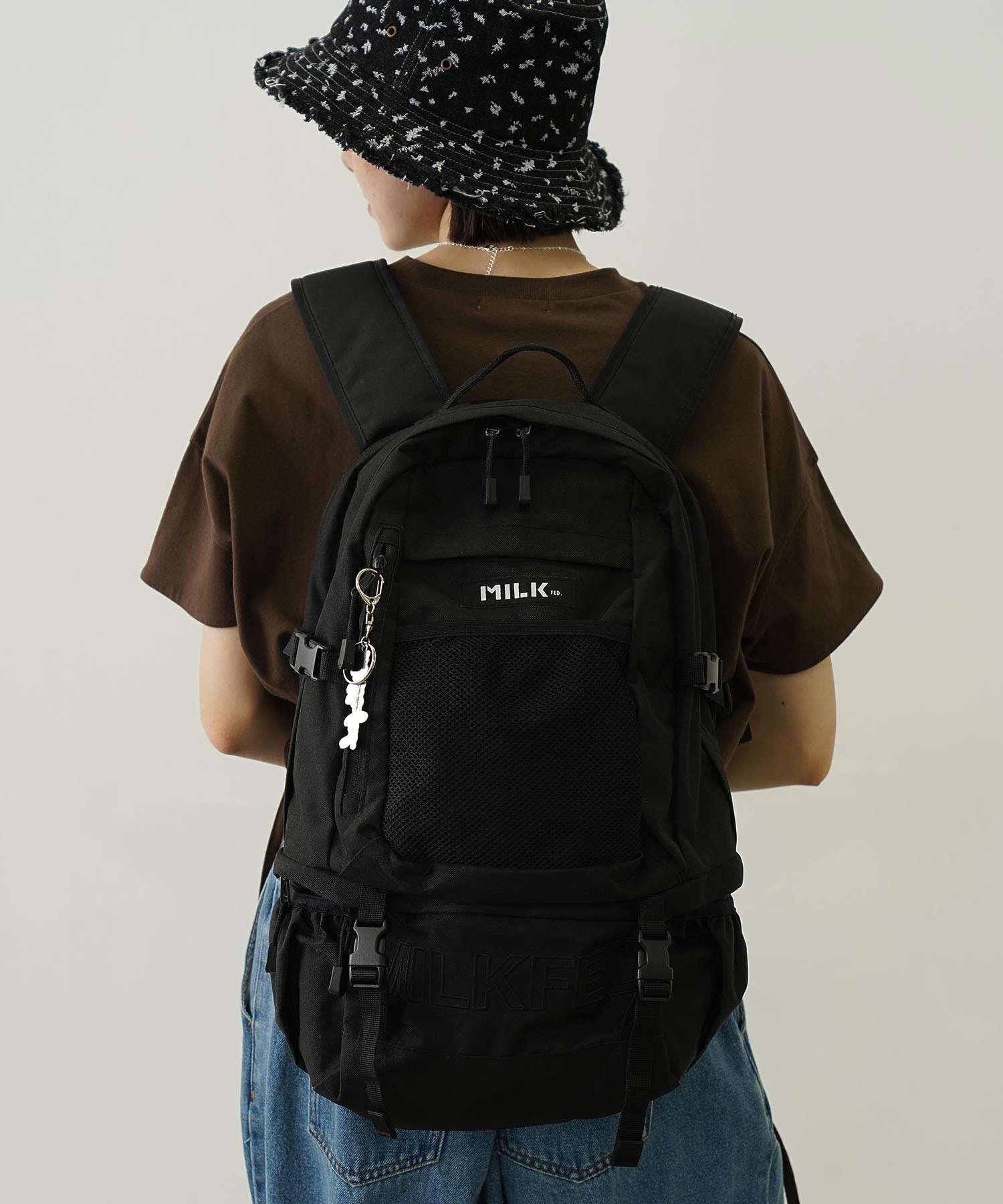 【定番】NEO EMBROIDERY BIG BACKPACK BAR MILKFED.