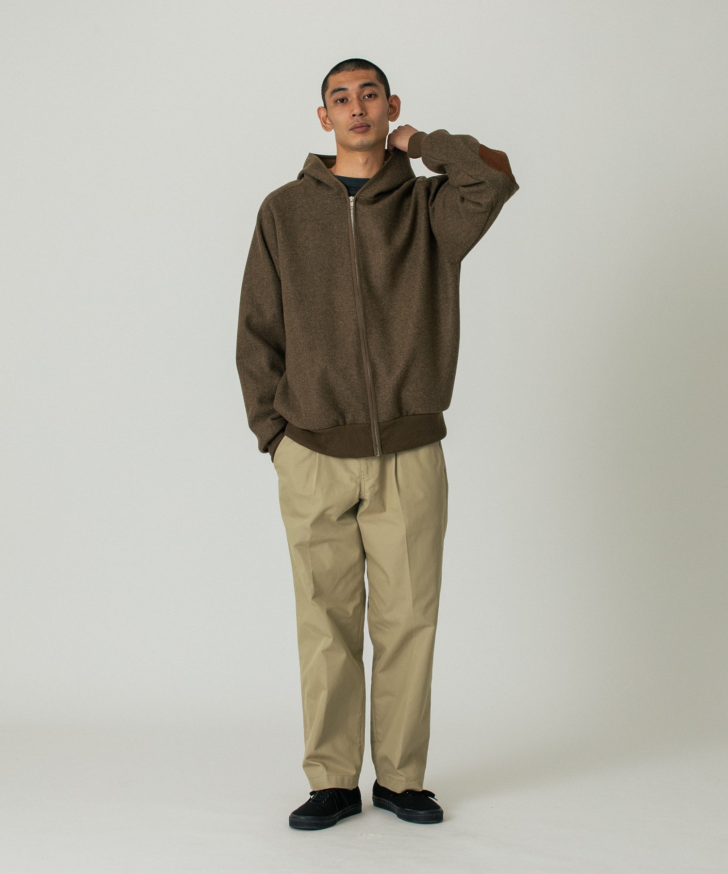 ELBOW PATCH ZIP OPEN SWEATSHIRT