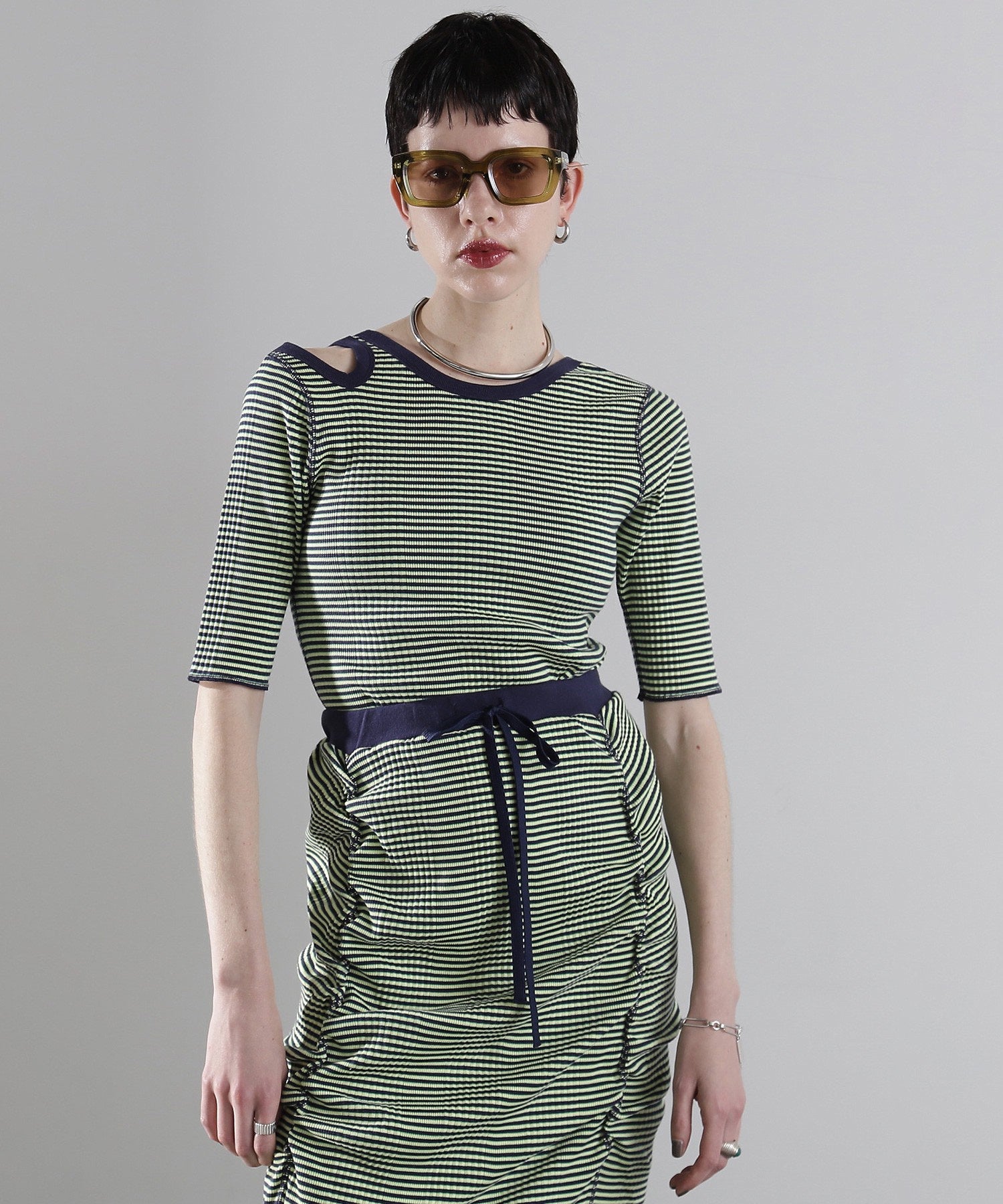 マルチボーダートップス