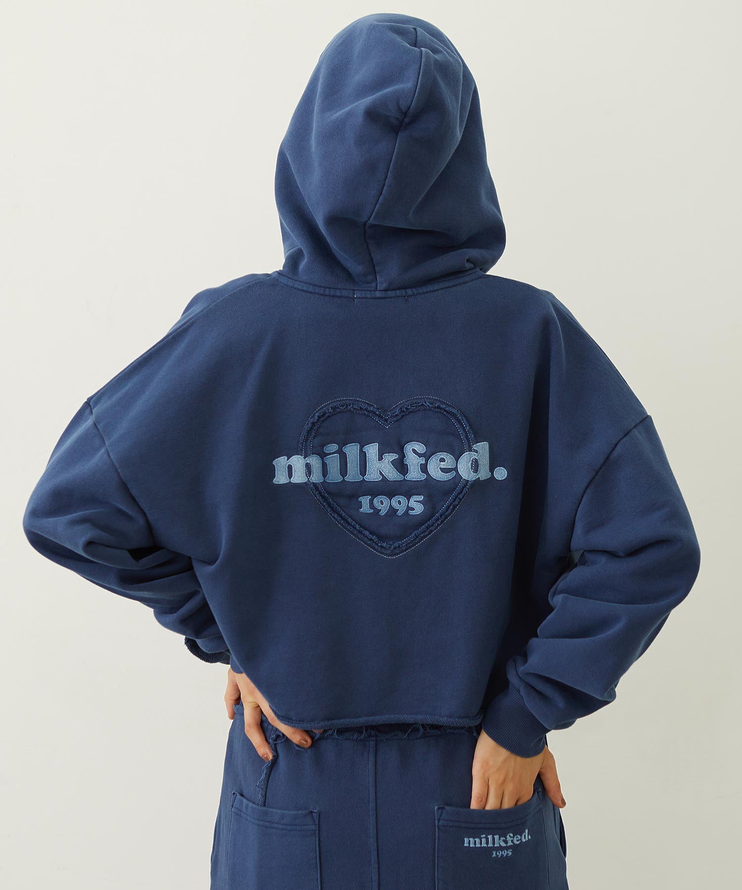 HEART MOTIF FADED CROPPED ZIP UP HOODIE