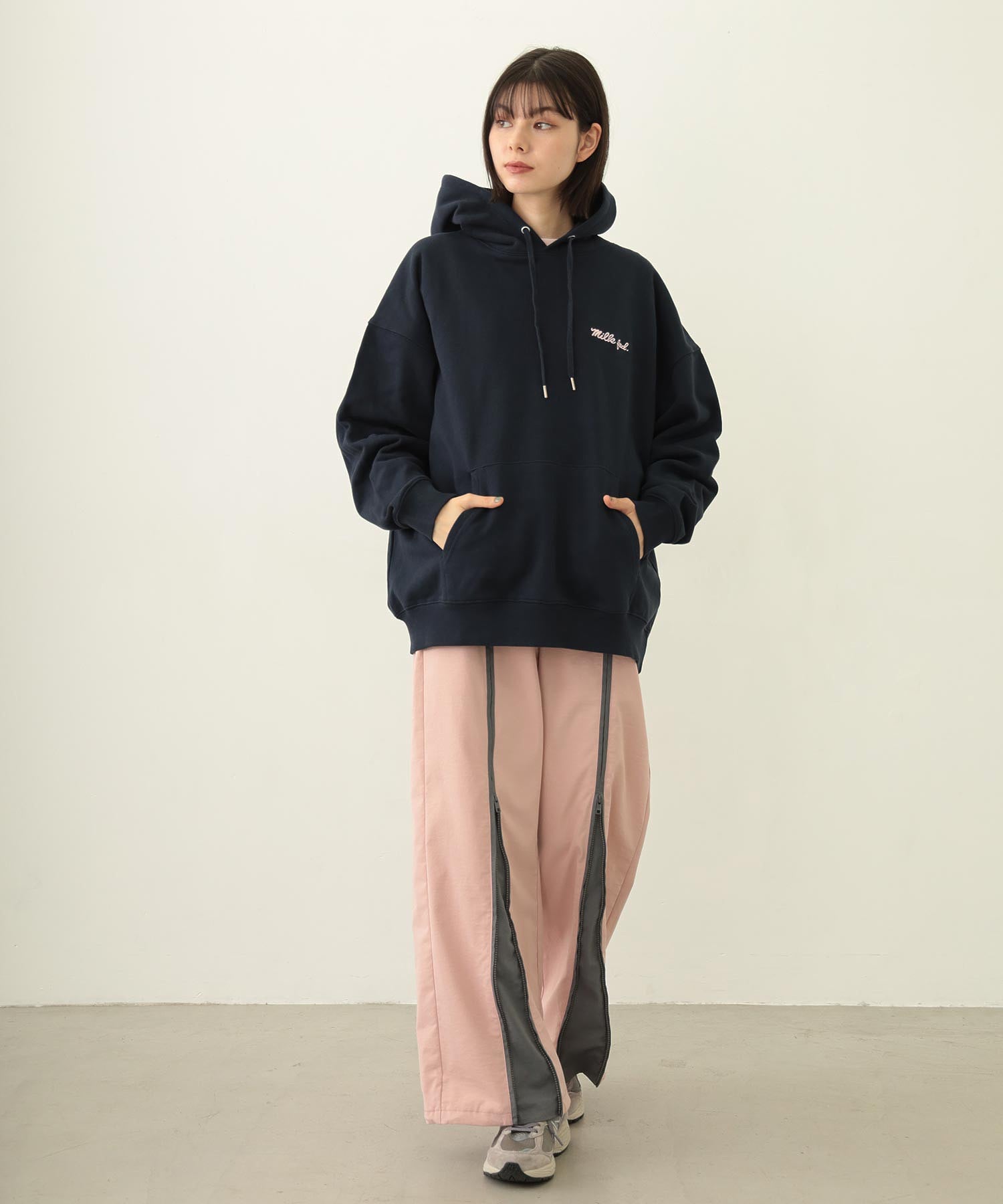 FRONT LINE ZIP UP PANTS