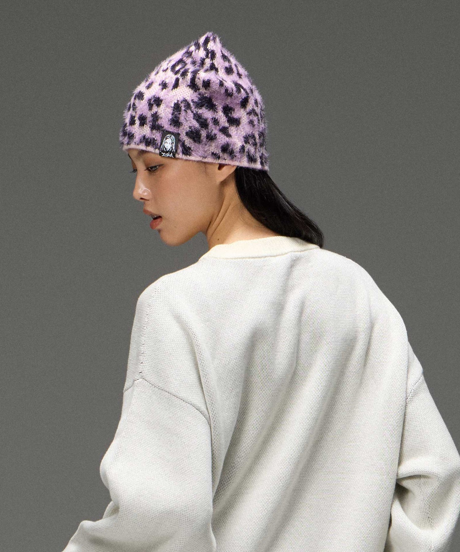 LEOPARD SHAGGY JACQUARD BEANIE