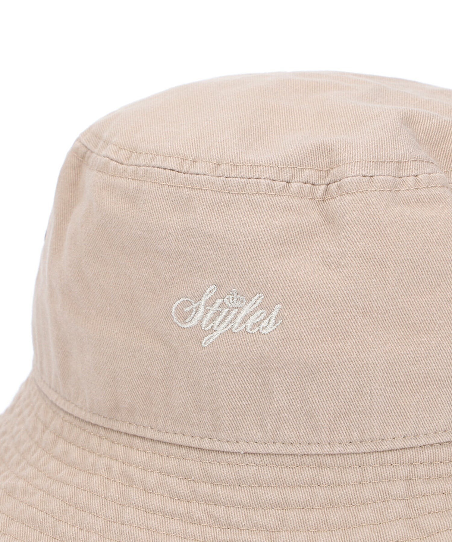 Styles/スタイルス/ Hat Cursive Logo