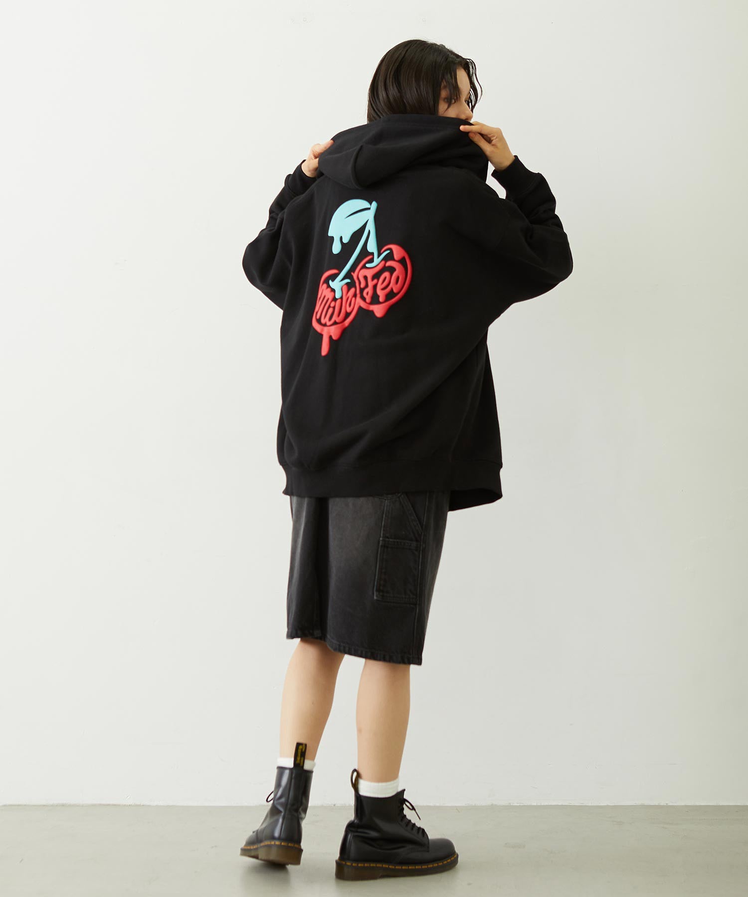 MELTY CHERRY WIDE ZIP UP HOODIE