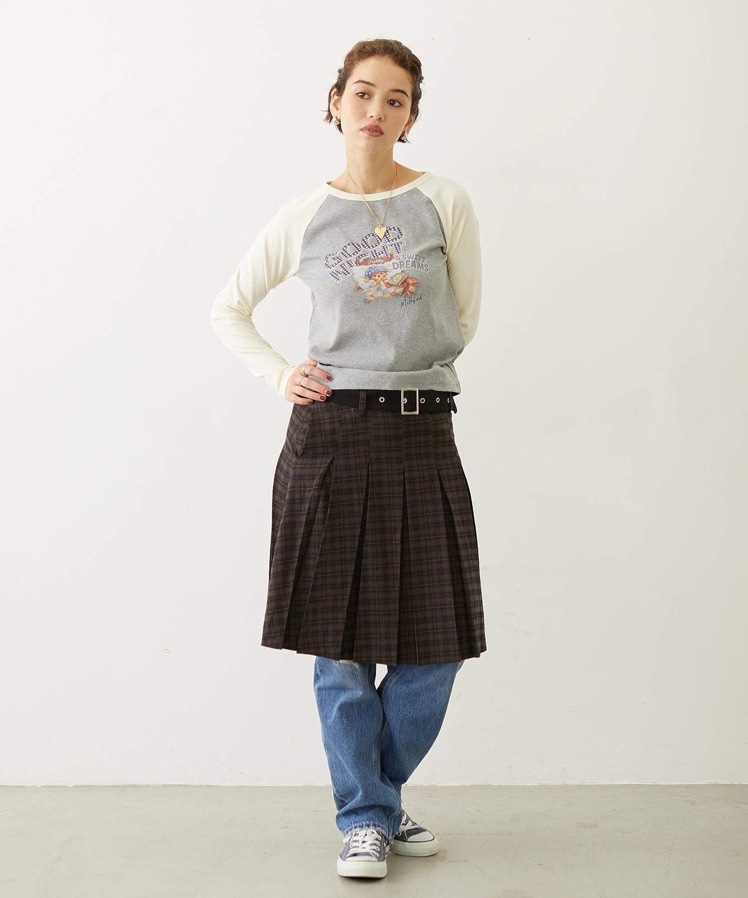 SLEEPING M.FEDDY COMPACT B/B TEE