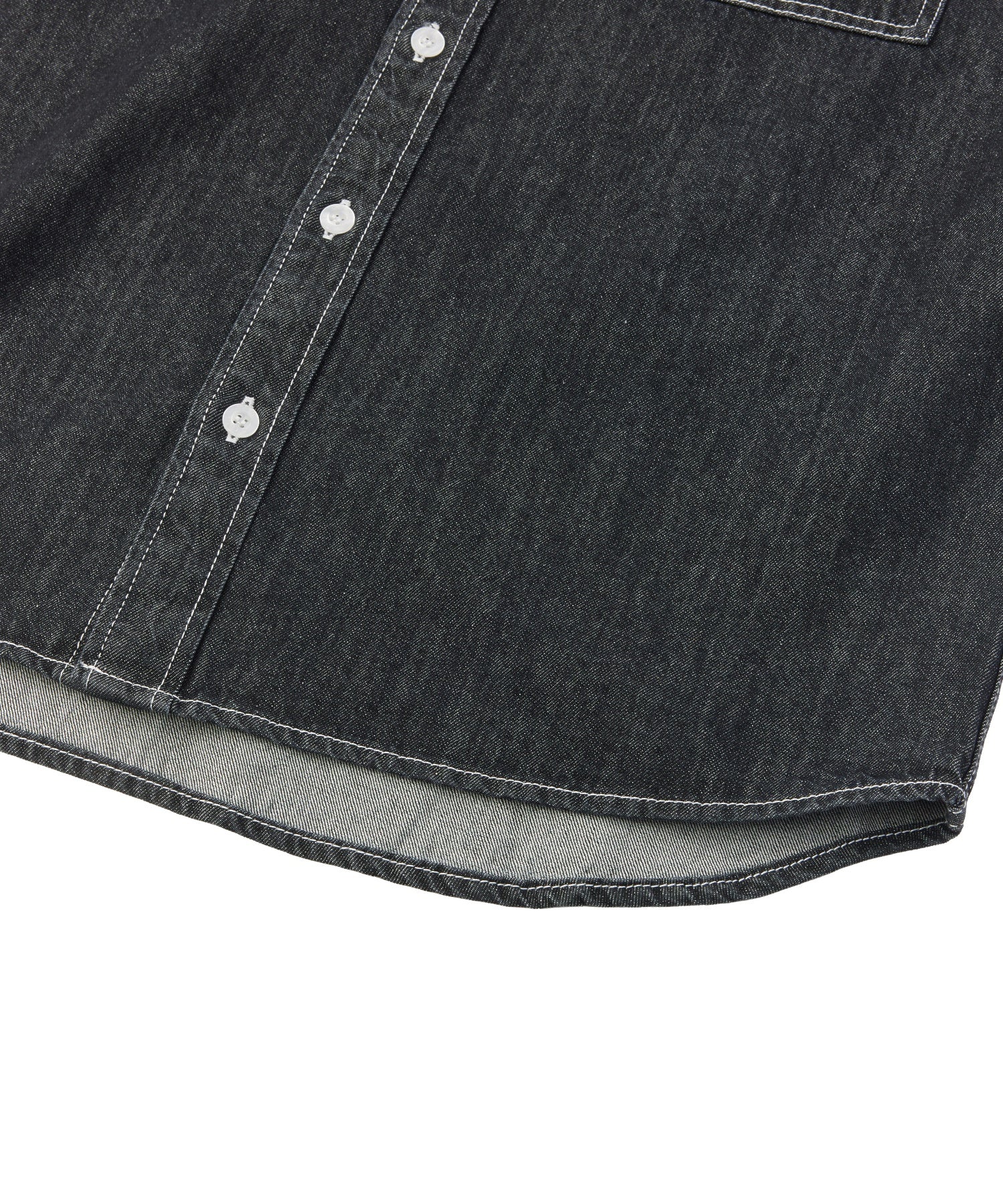 FACE LABEL BUTTON DOWN DENIM S/S SHIRT