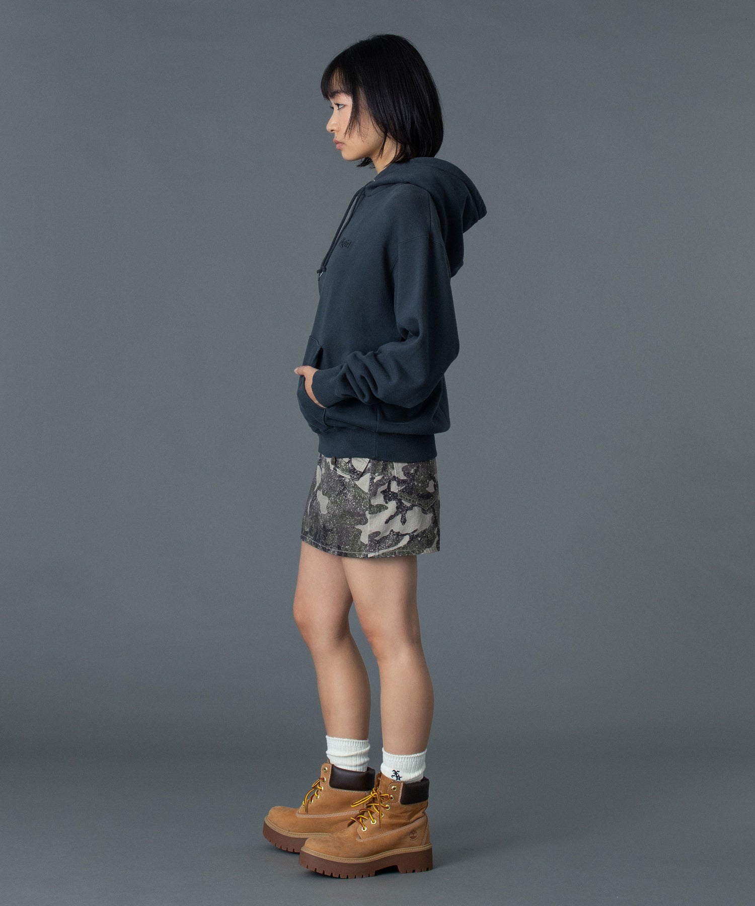 BUTTERFLY PATCH SWEAT HOODIE