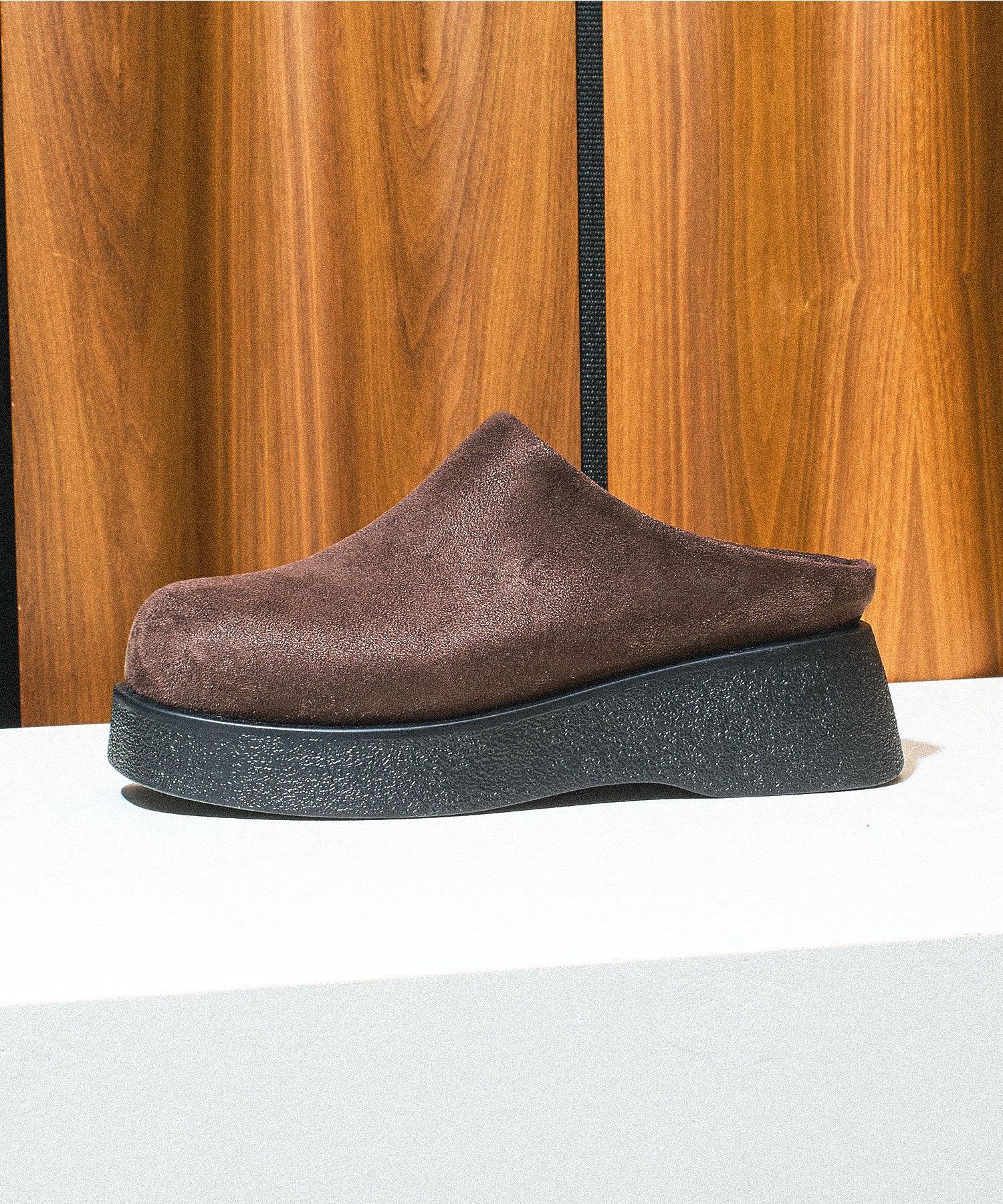 CLOG SHOES