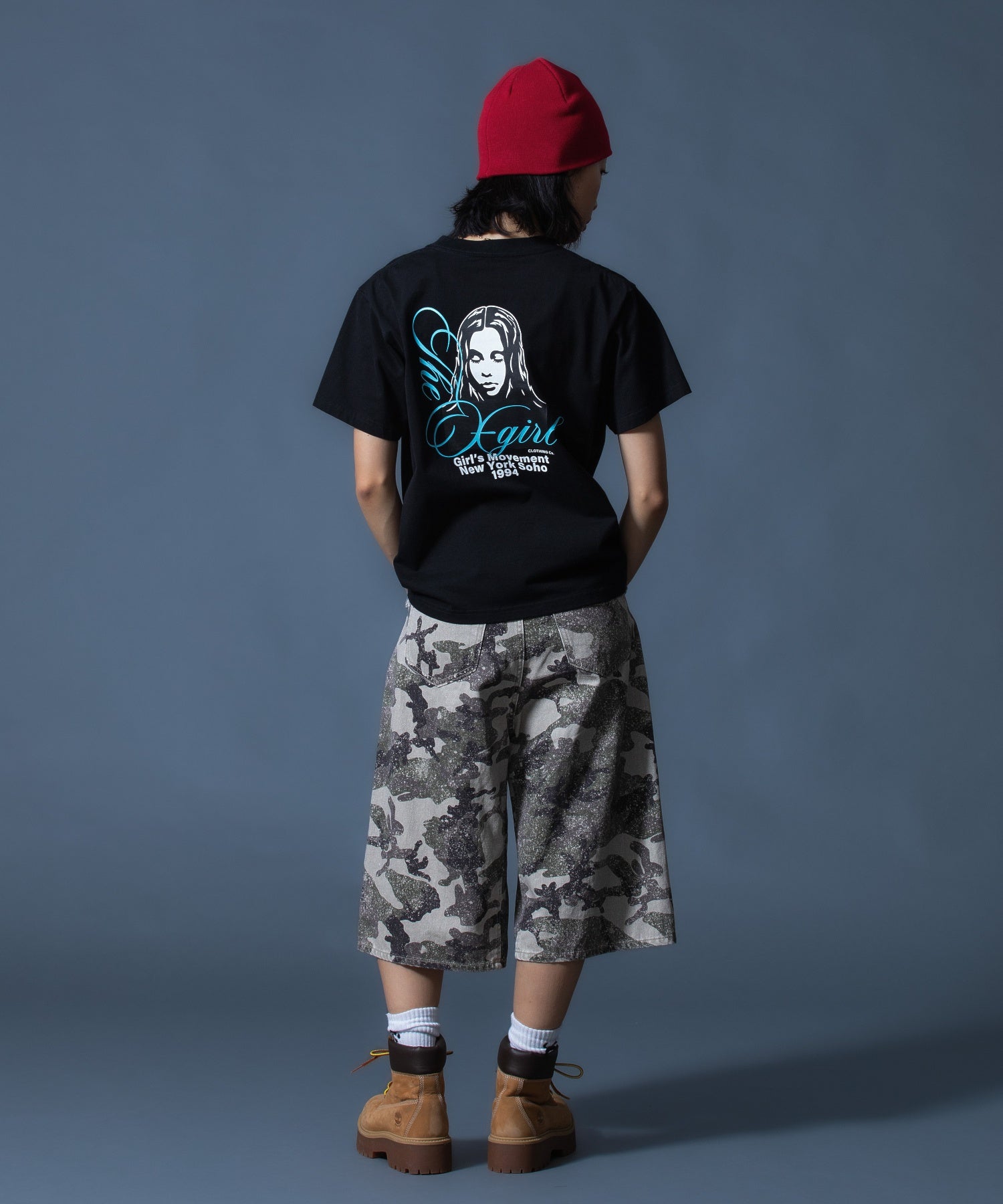 CURSIVE SCRIPT LOGO AND FACE S/S TEE