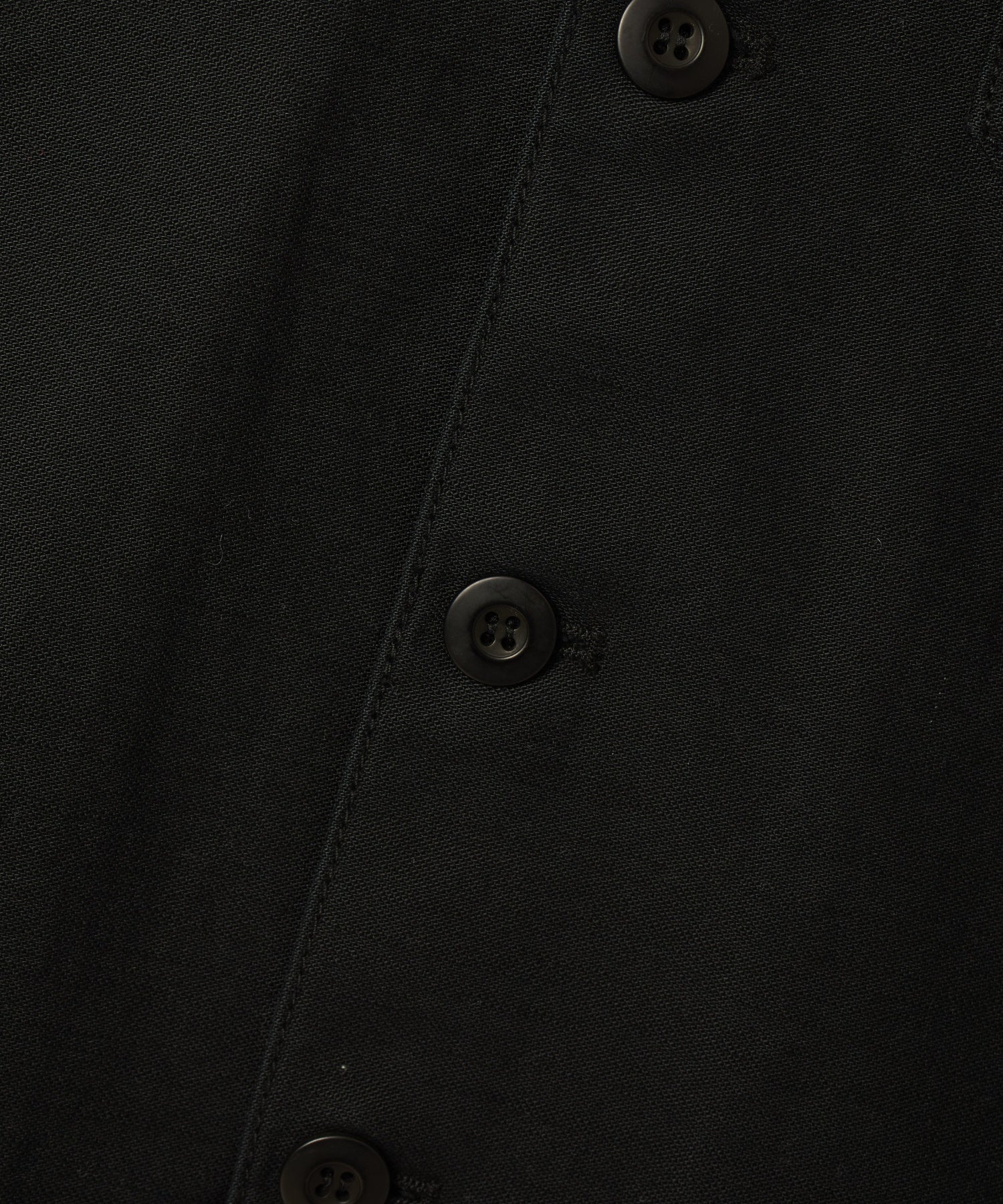 VARIOUS PATCHED MILITARY SHIRT