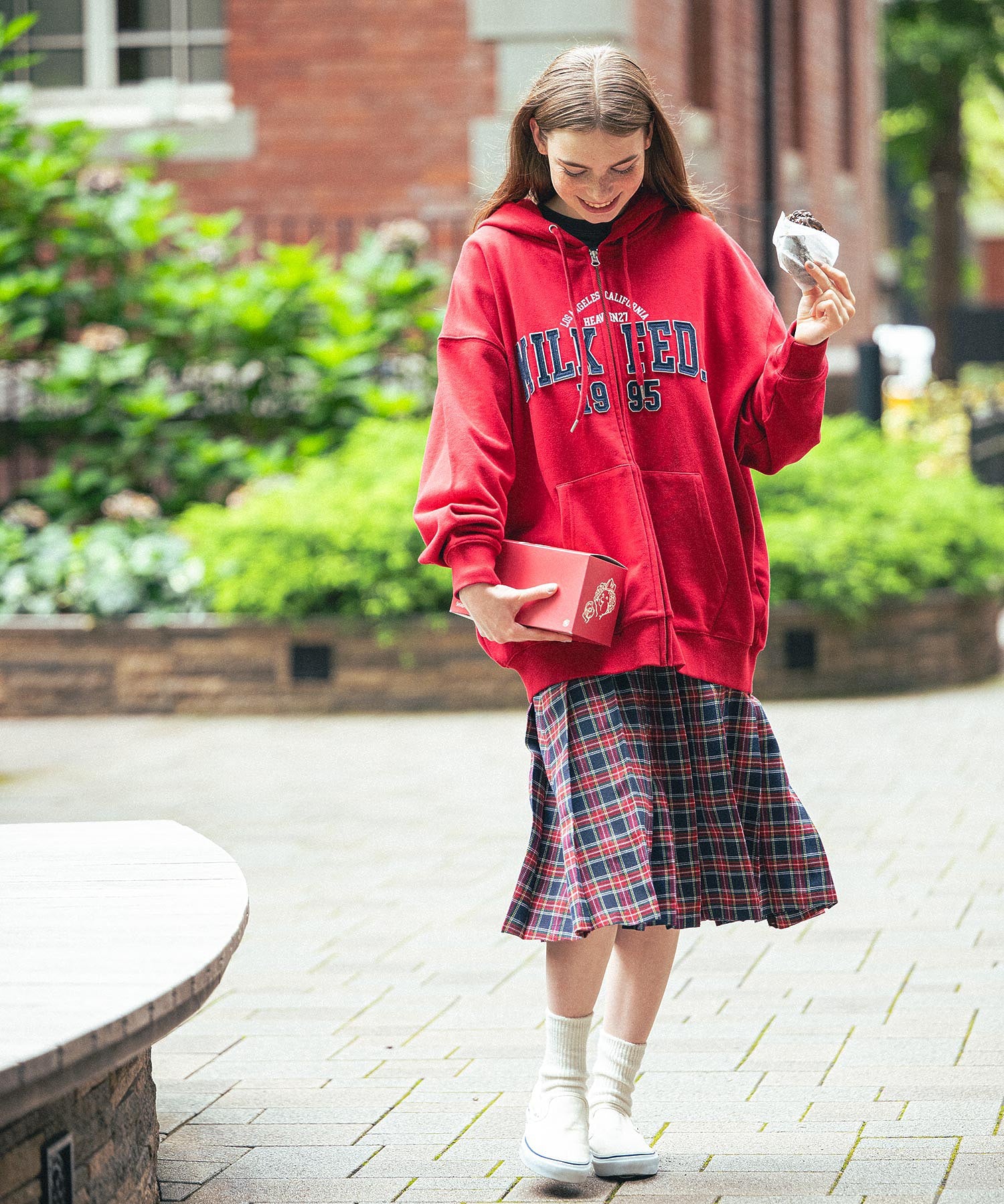 COLLEGE PATCH ZIP UP HOODIE