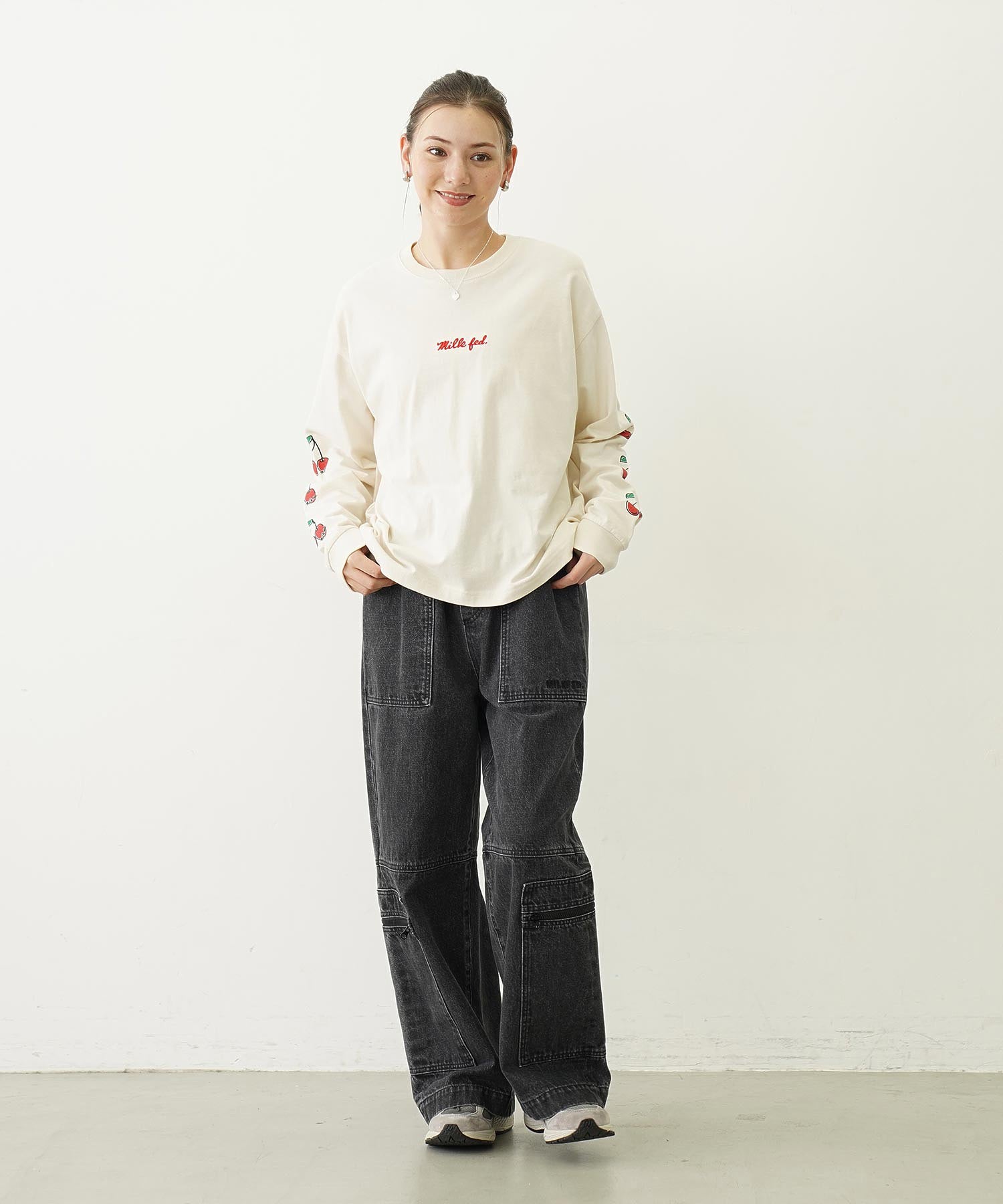 SIDE CHERRIES WIDE L/S TEE