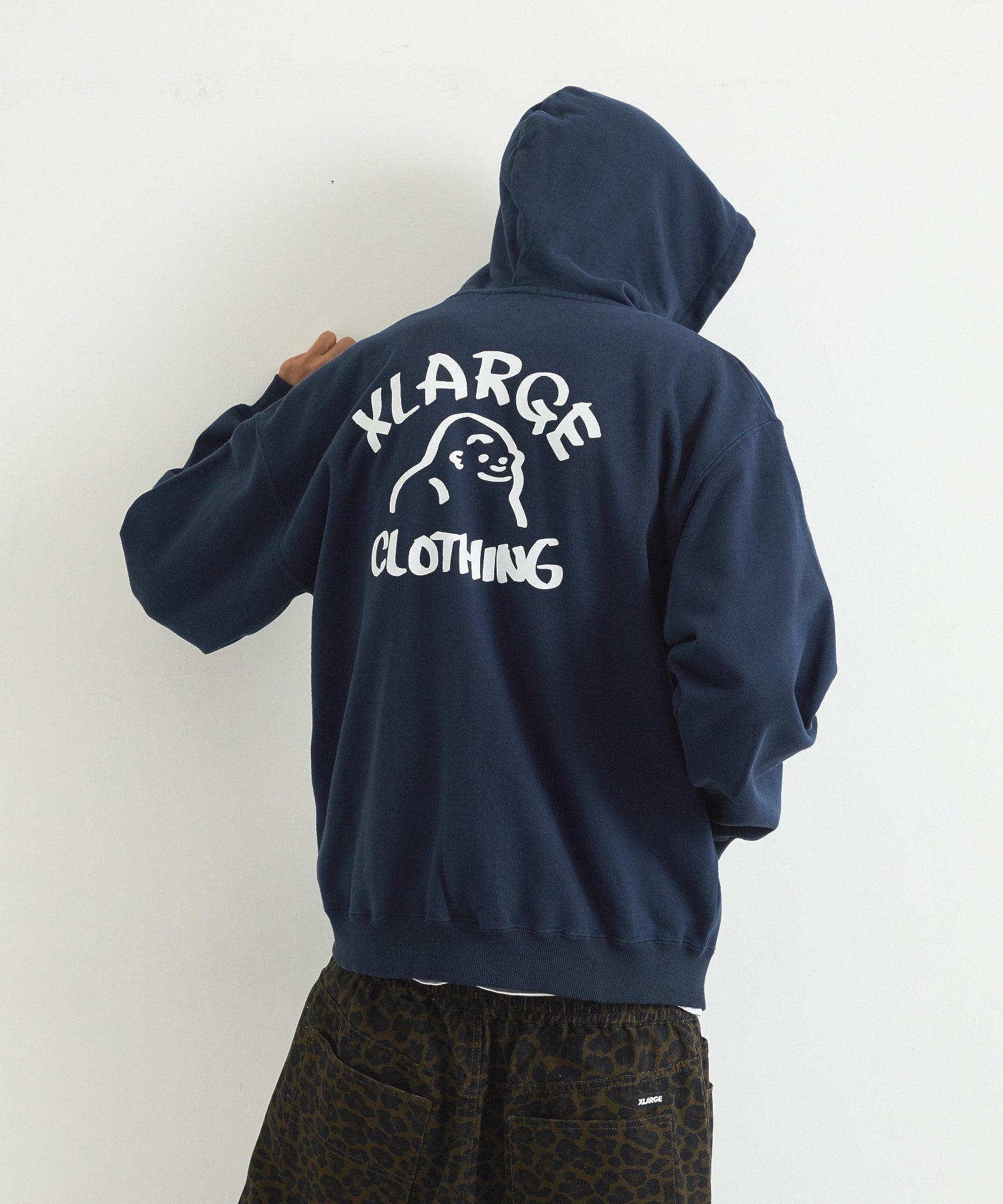 MODEL身長：183cm / 着用サイズ：Lサイズ
