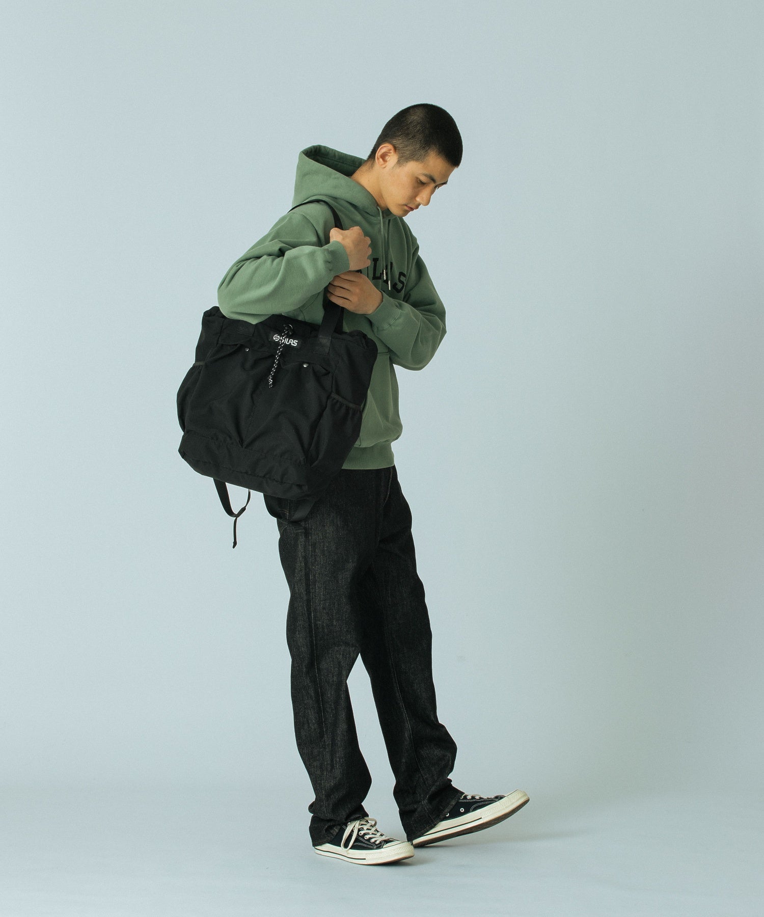 model：H183 着用サイズ：L