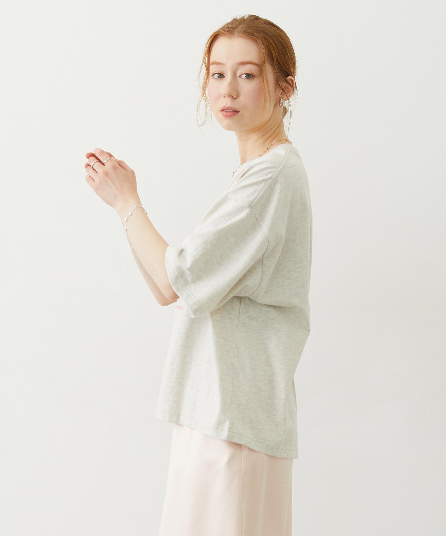 FLOWER SAGARA EMBROIDERY WIDE S/S TEE