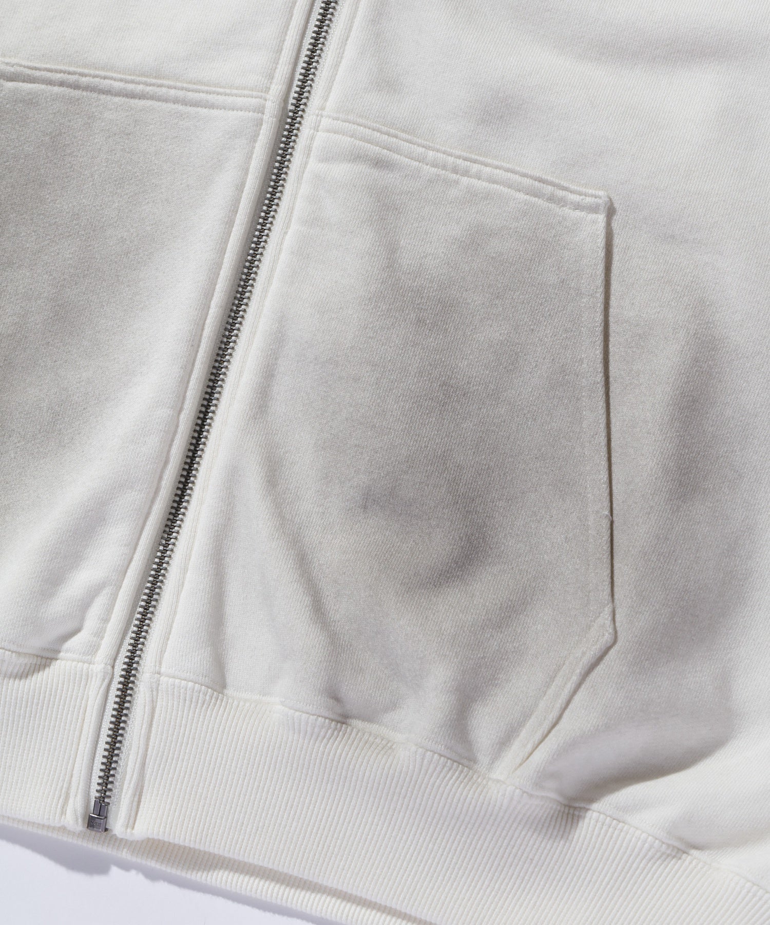 SPRAY DYED ZIP UP HOODED SWEATSHIRT