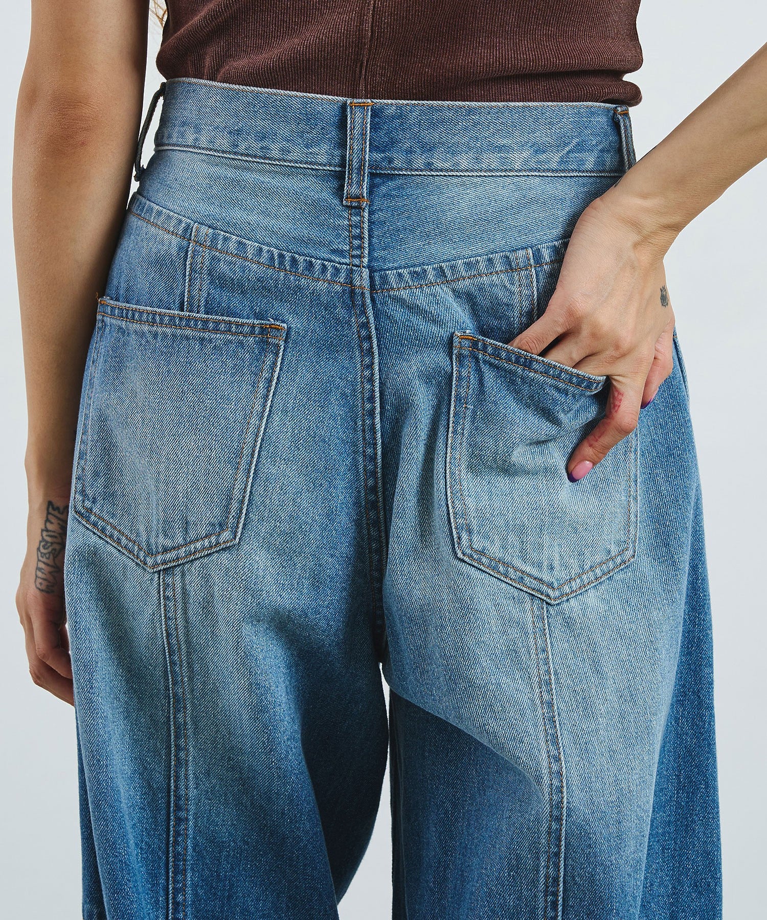 CREOLME/BARREL FIT DENIM PANTS