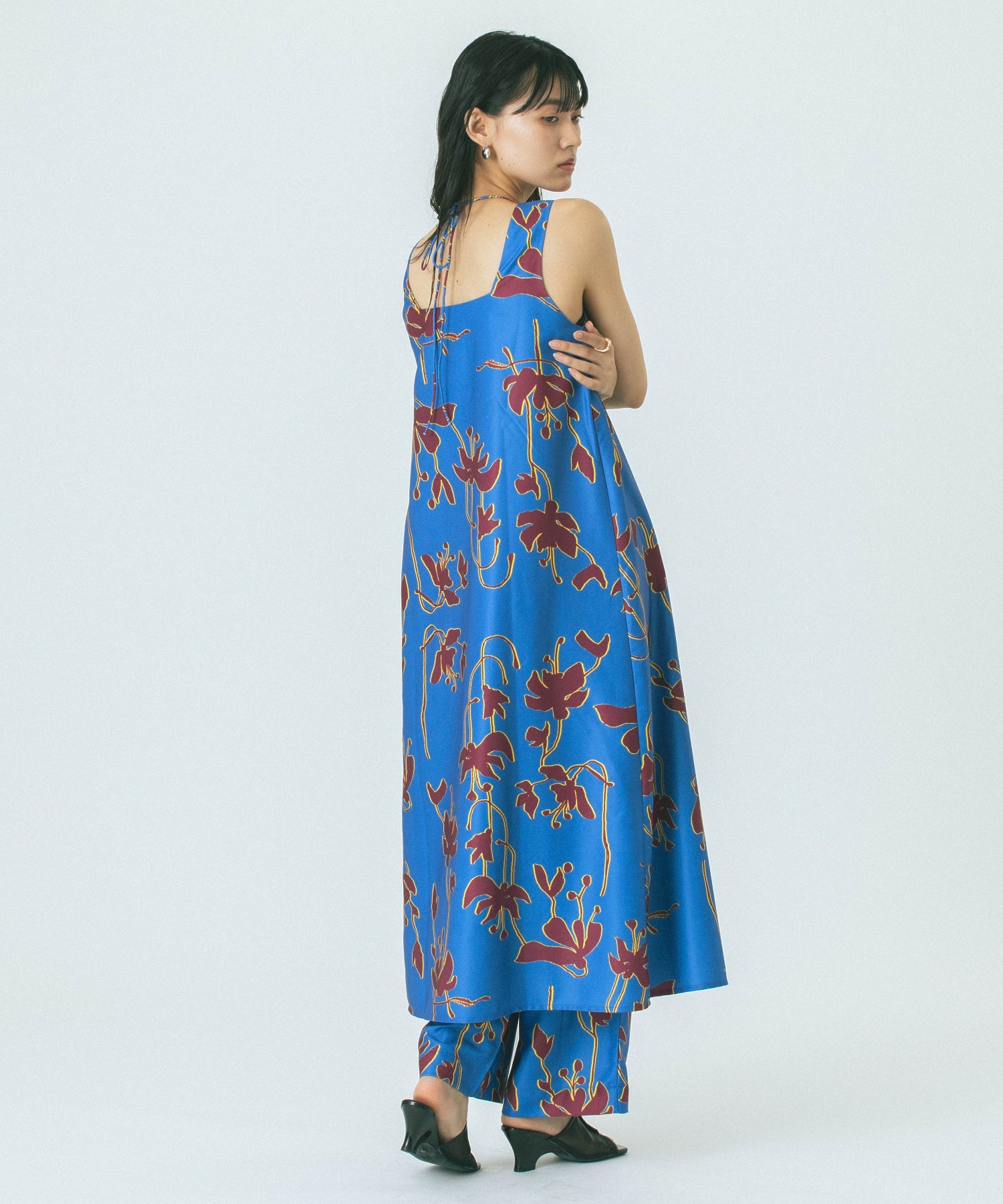 FLOWER PRINT PANTS