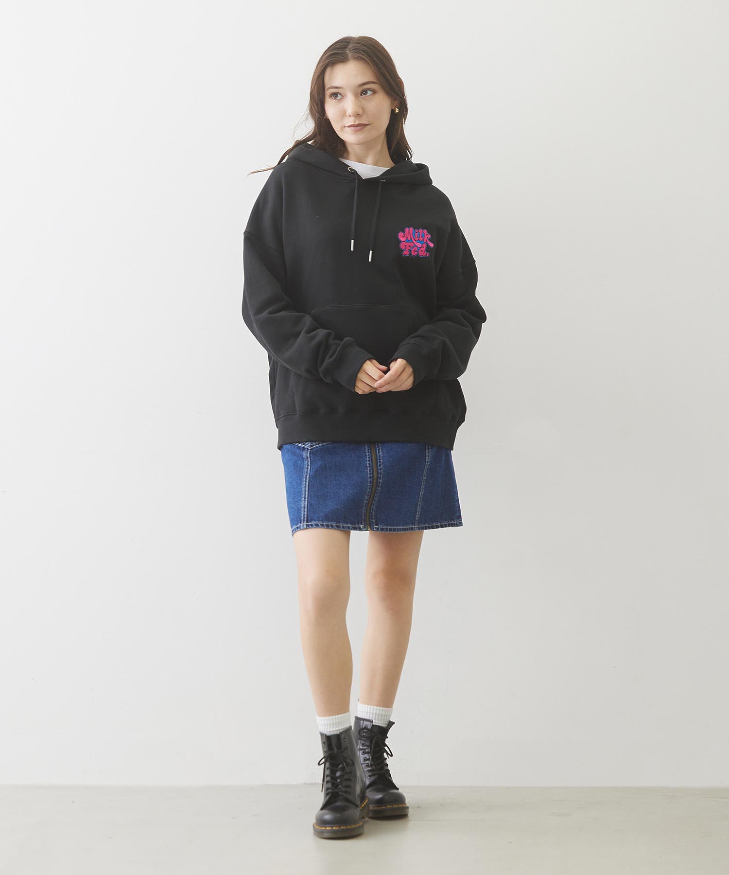 EMBROIDERD 70s LOGO SWEAT HOODIE