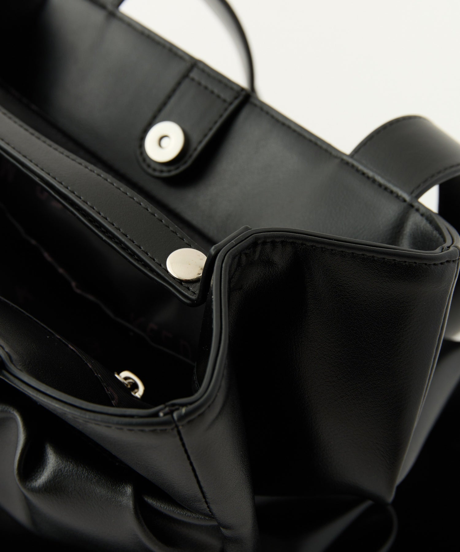 LOGO EMBOSS TOTO BAG