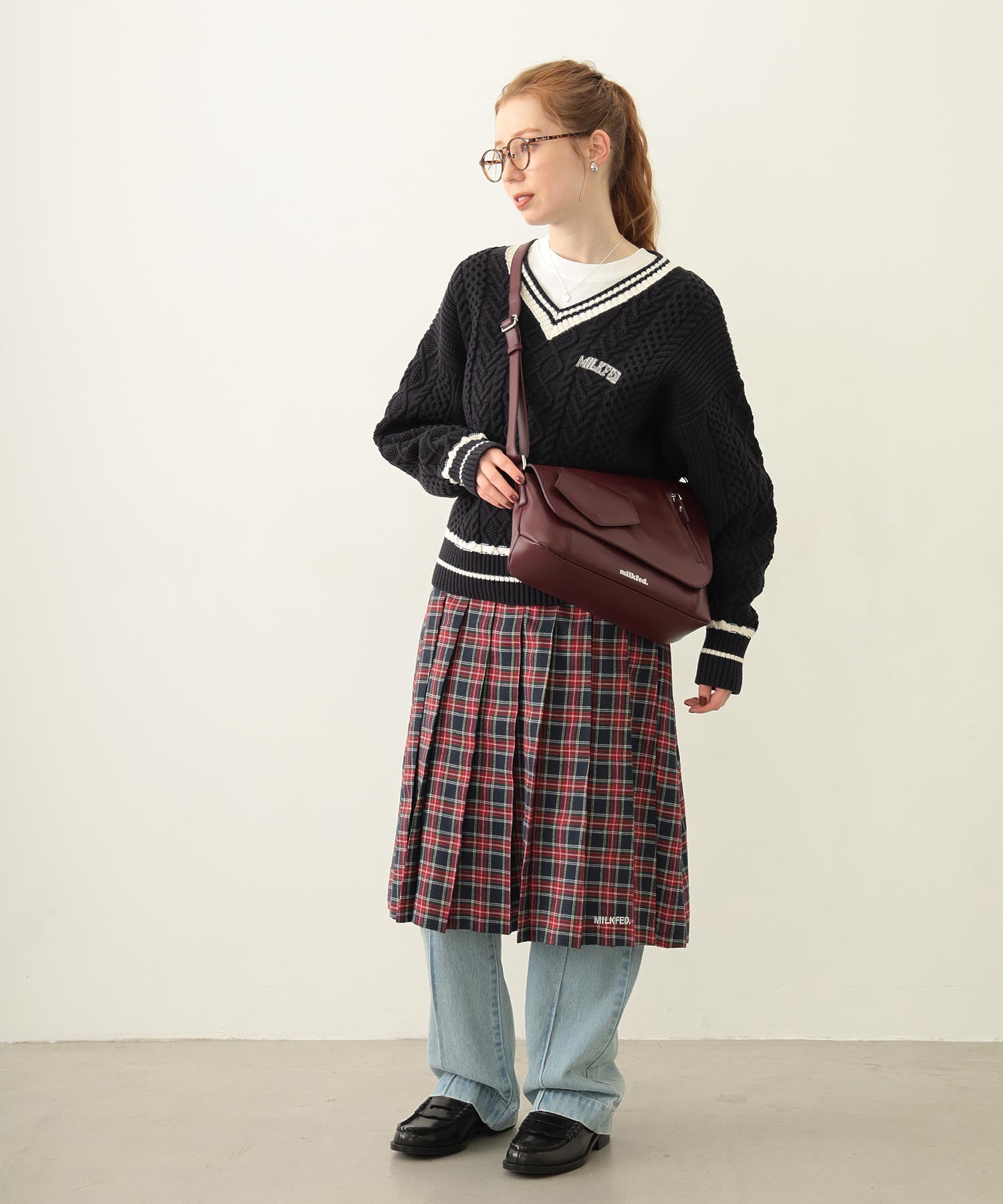 MILKFED. PATCH V-NECK KNIT