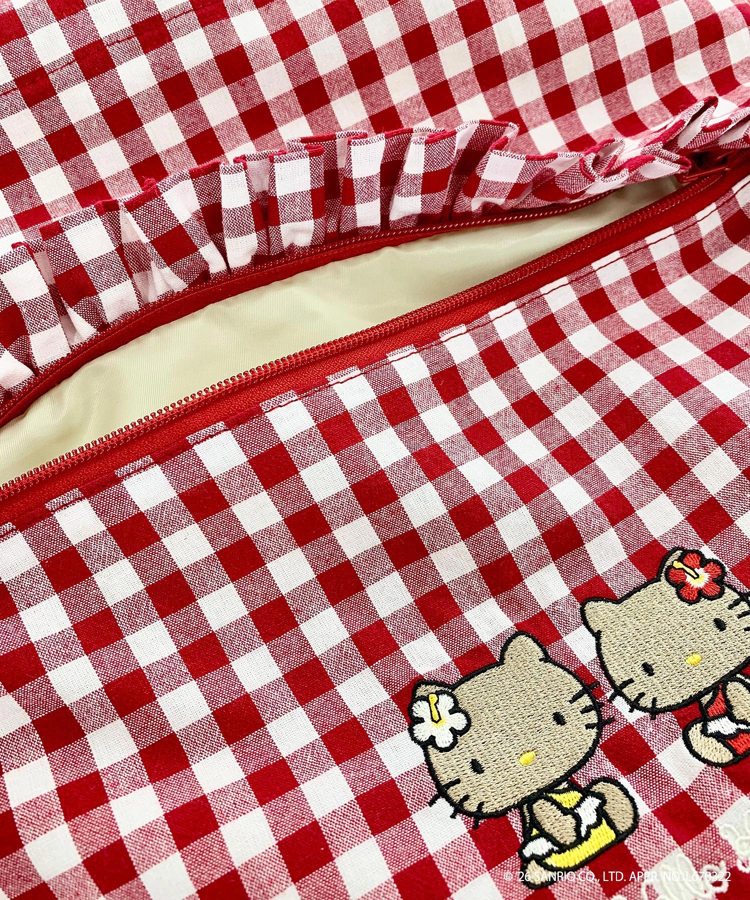 MILKFED. × HELLO KITTY SUN-KISSED F2F DRAWSTRING BAG