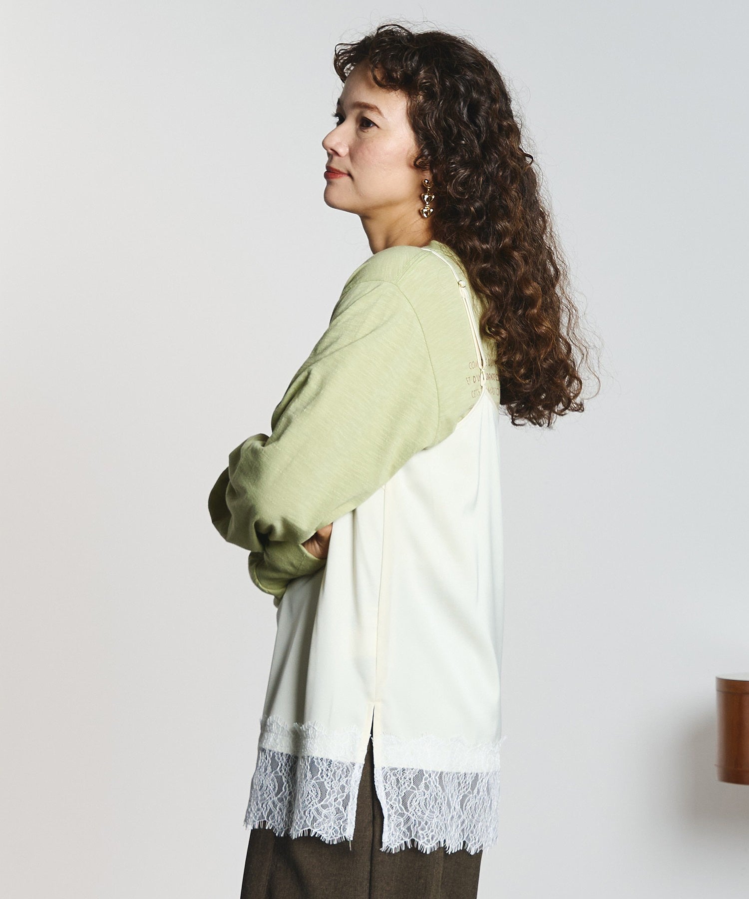 mag.by c/LOGO L/S TEE