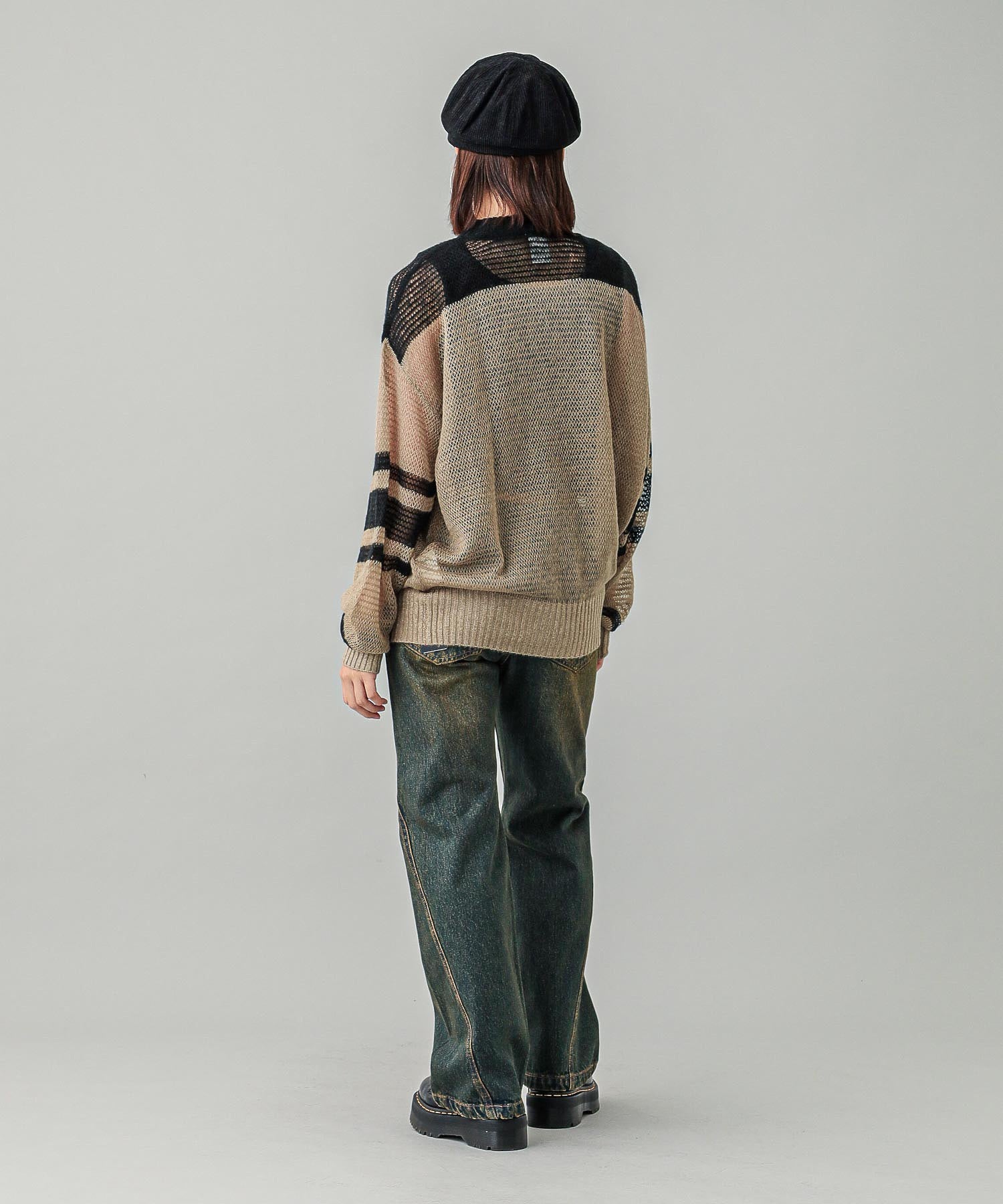 NUMBERING KNIT TOP
