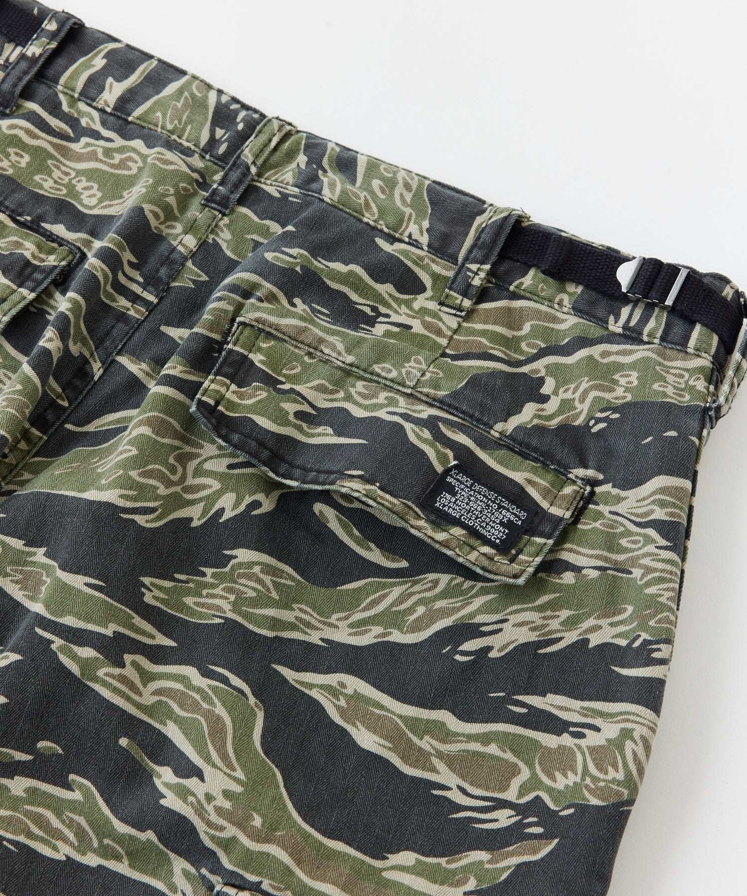 TIGER CAMO CARGO PANTS