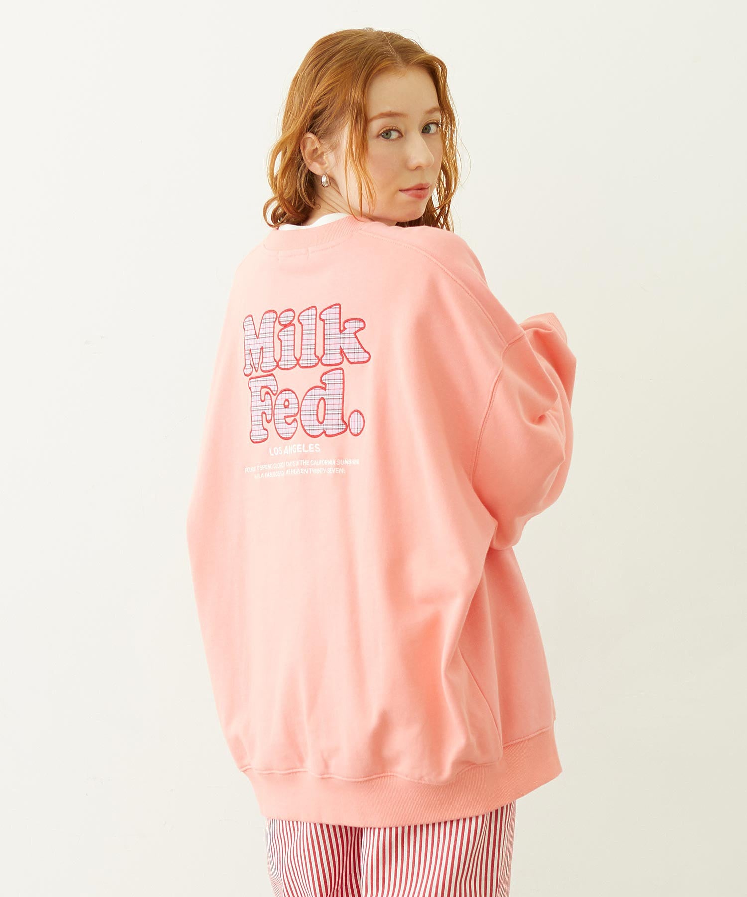 MILKFED. PLAID LOGO WIDE CREW SWEAT