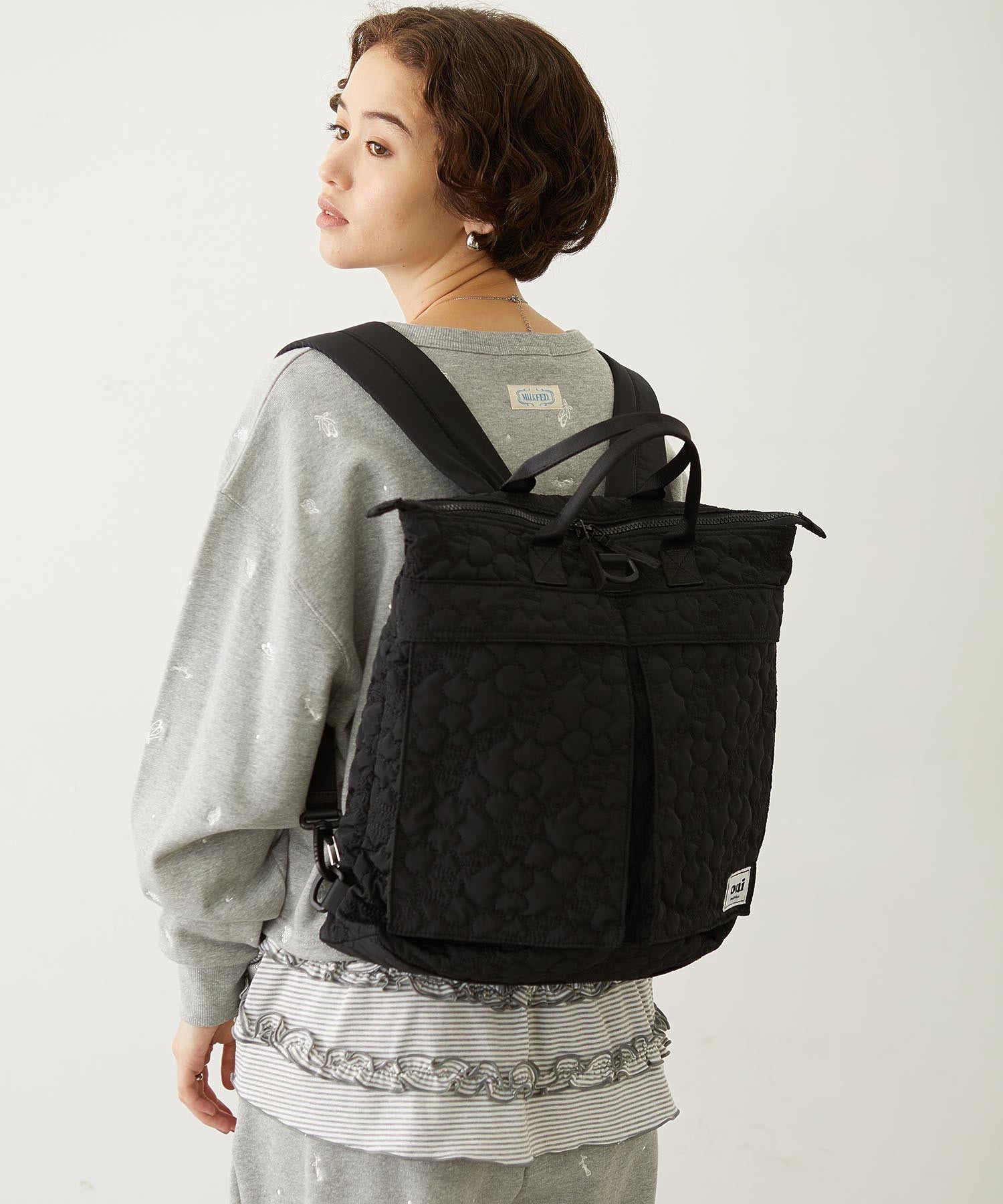 CHERRY QUILTED HELMET BAG