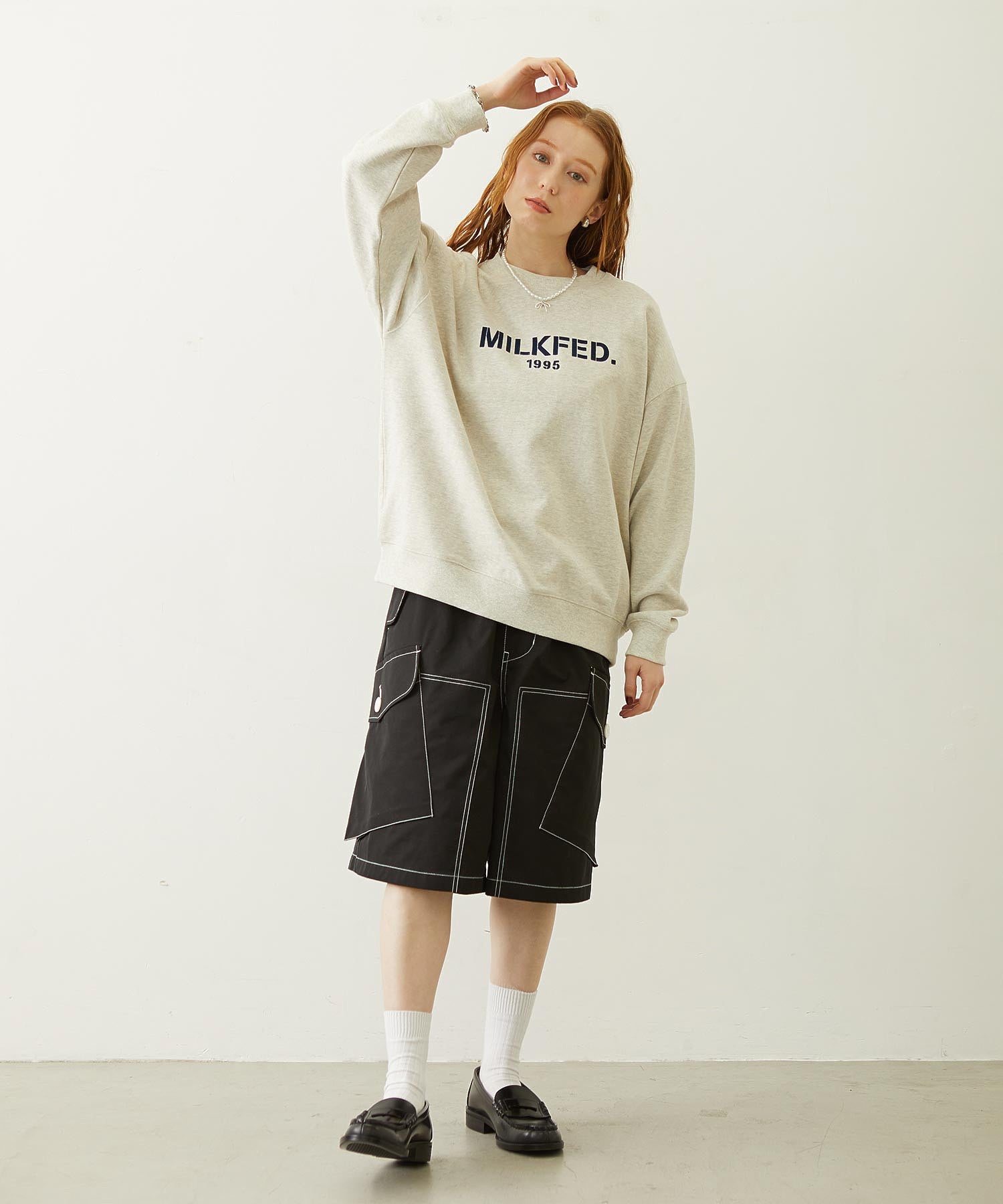 STENCIL LOGO WIDE CREW SWEAT TOP
