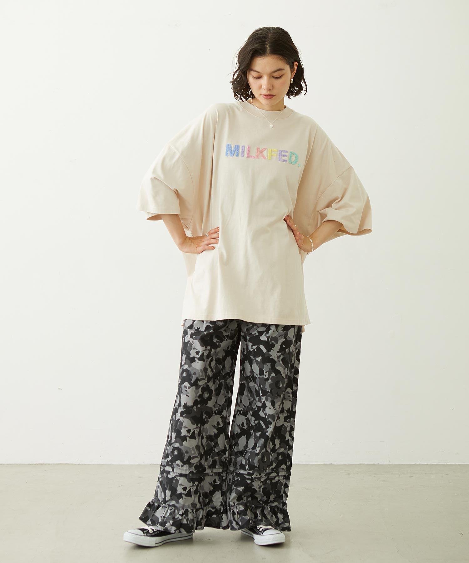 STENCIL SAGARA EMBROIDERY S/S TEE