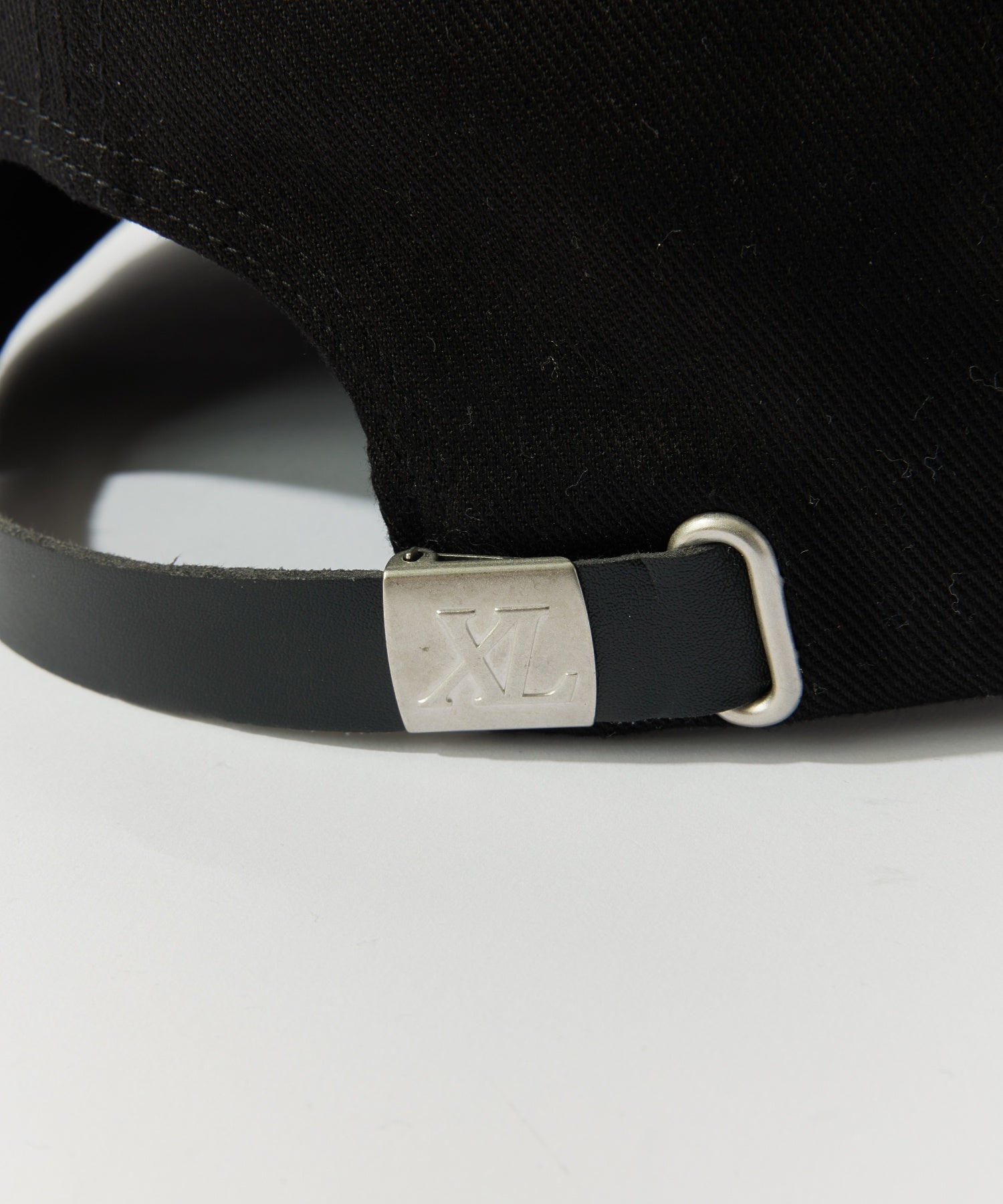 OVAL LOGO 6PANEL CAP