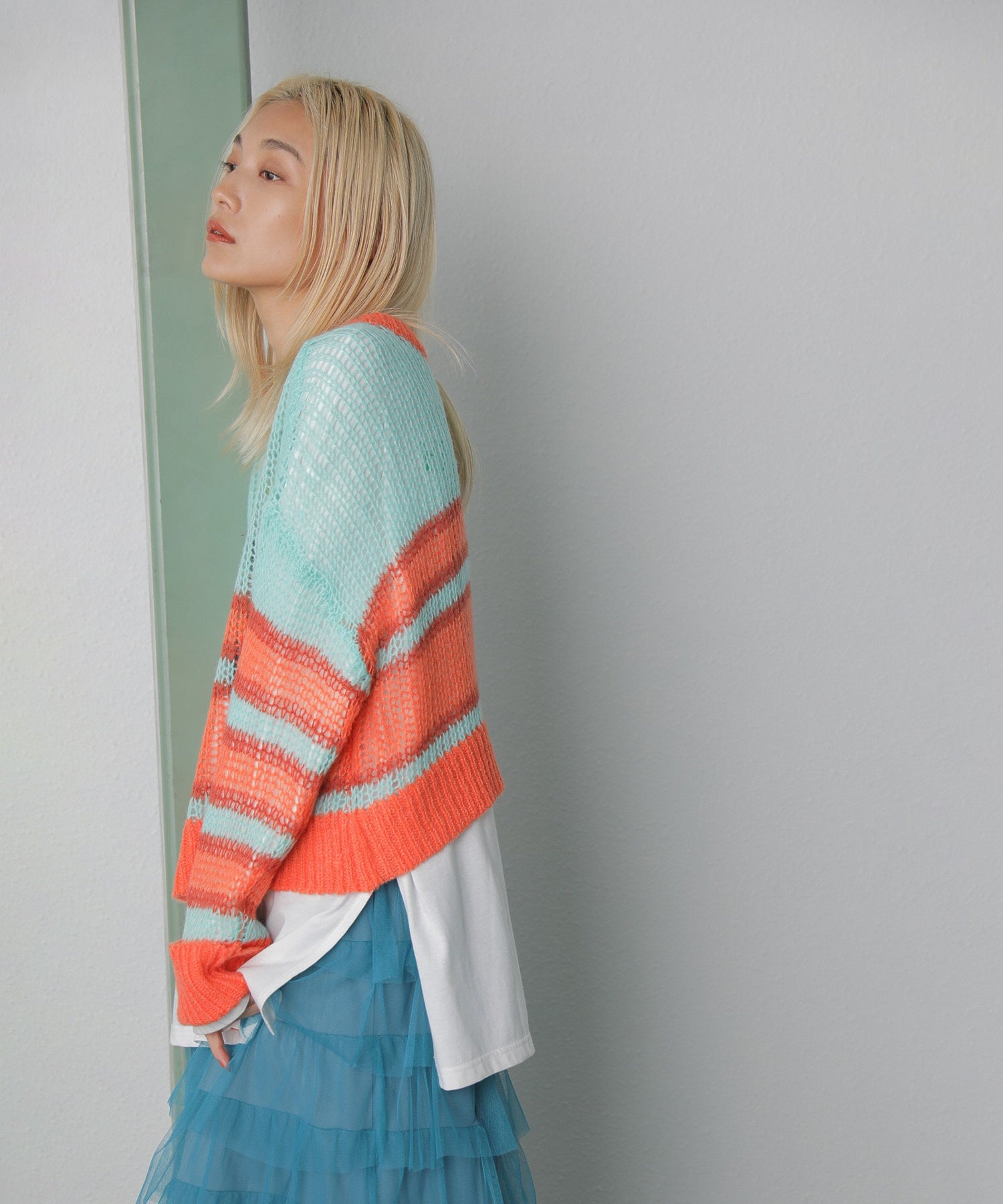 クロップドシアーニット