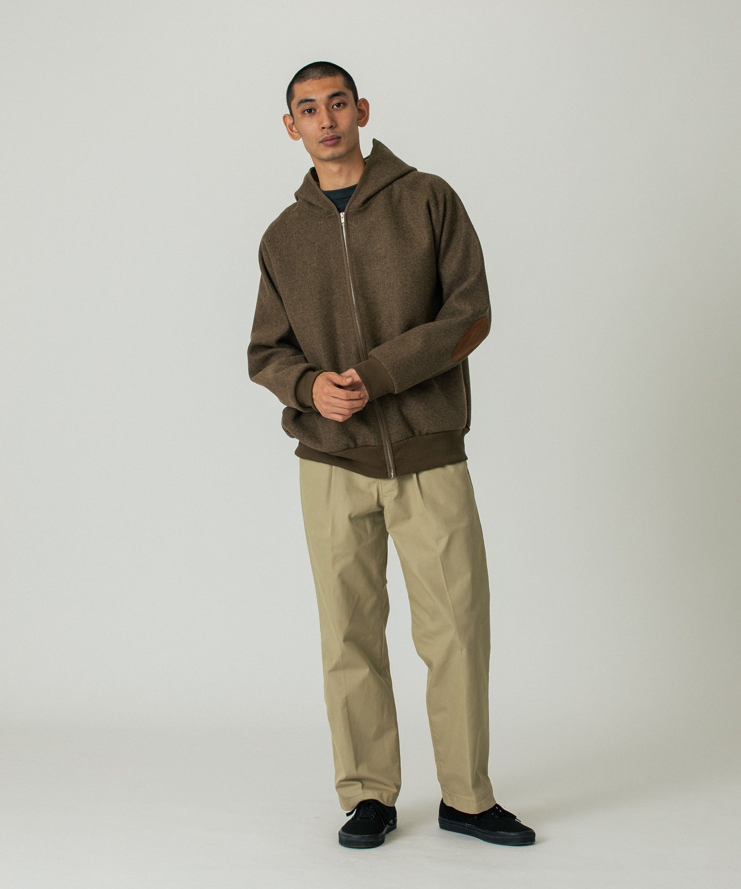 ELBOW PATCH ZIP OPEN SWEATSHIRT