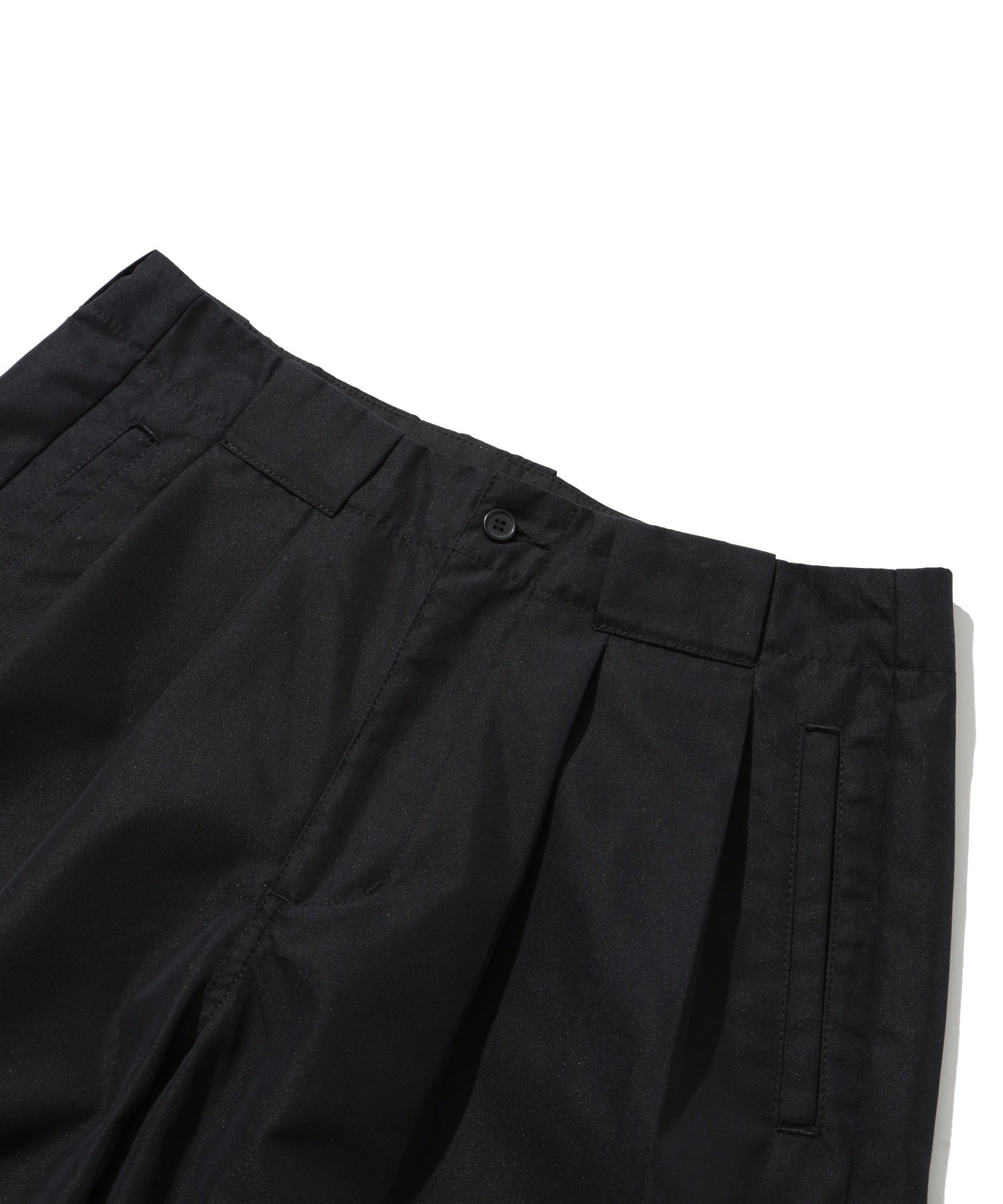 SHORT BAGGY CHINO PANTS