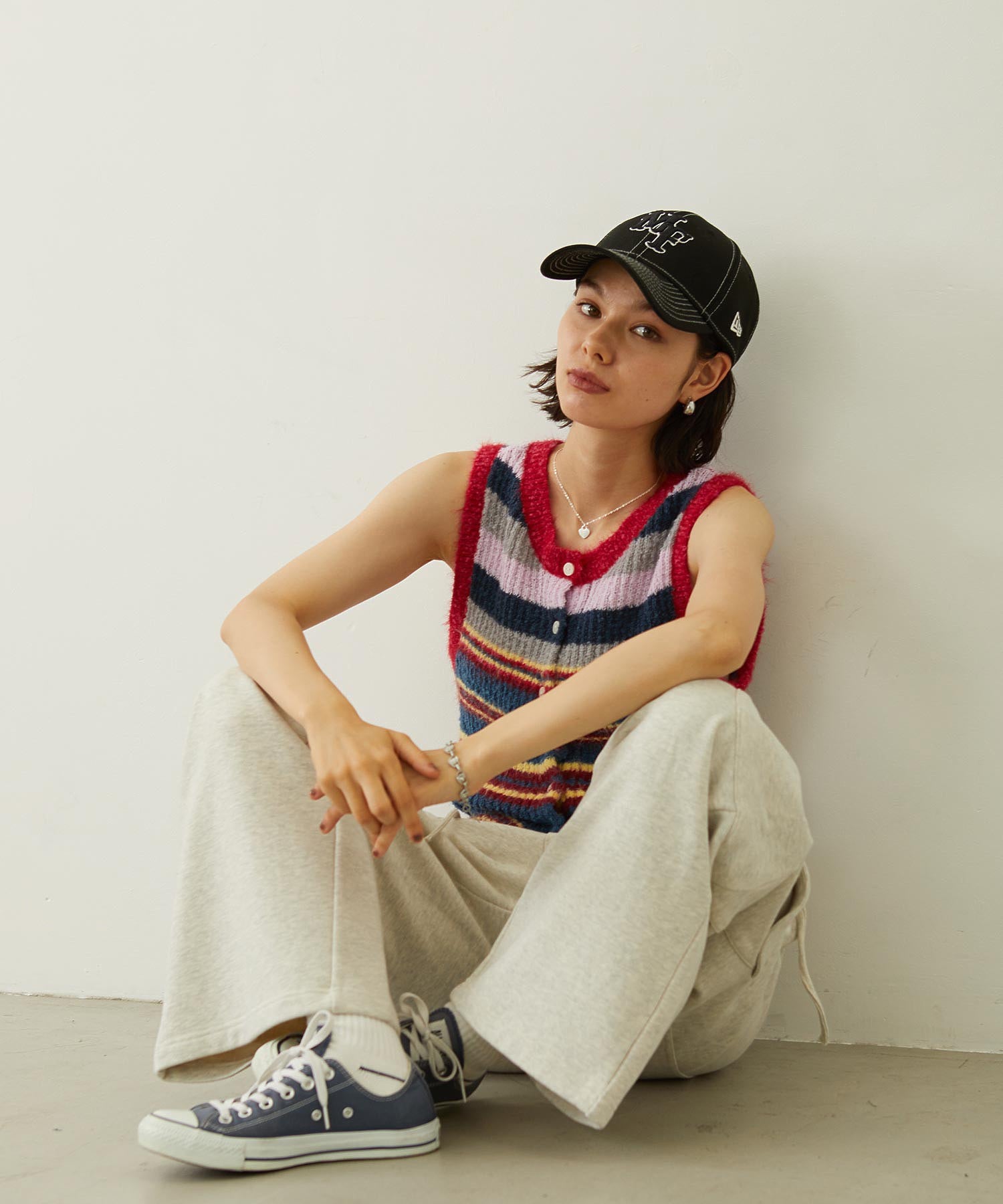 TWO-TYPE STRIPED KNIT VEST